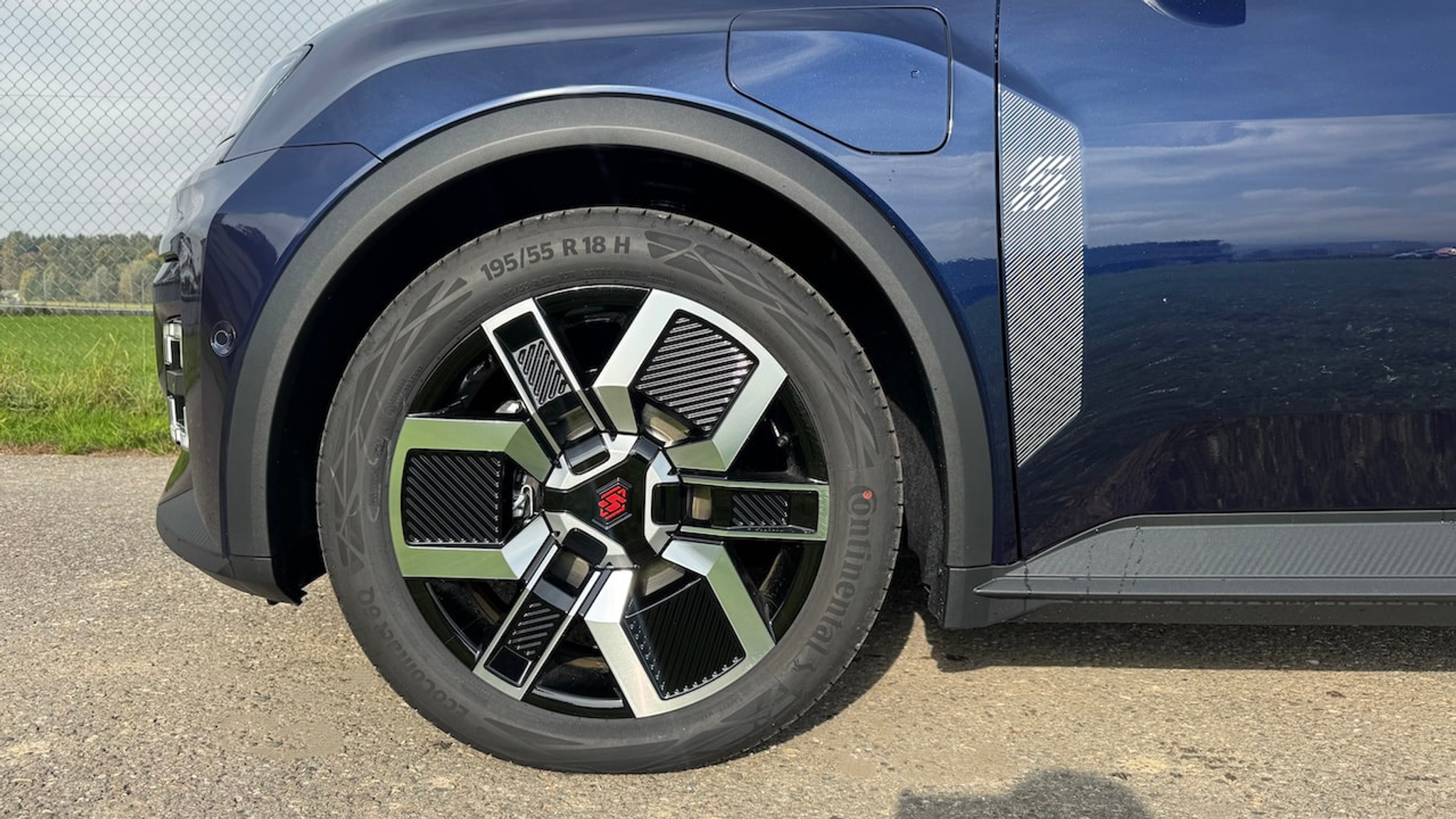 listing desktop thumbnail image 10