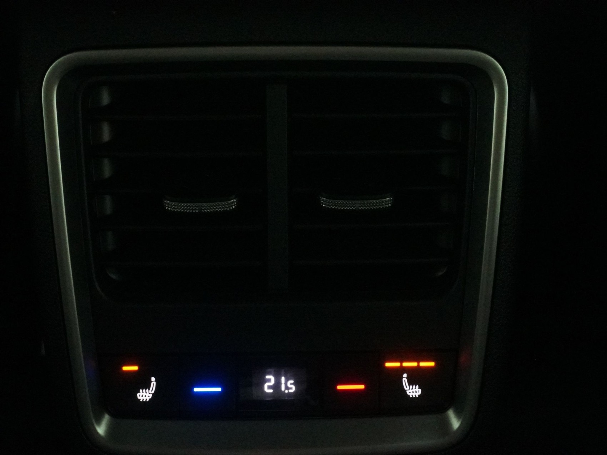 listing desktop thumbnail image 25