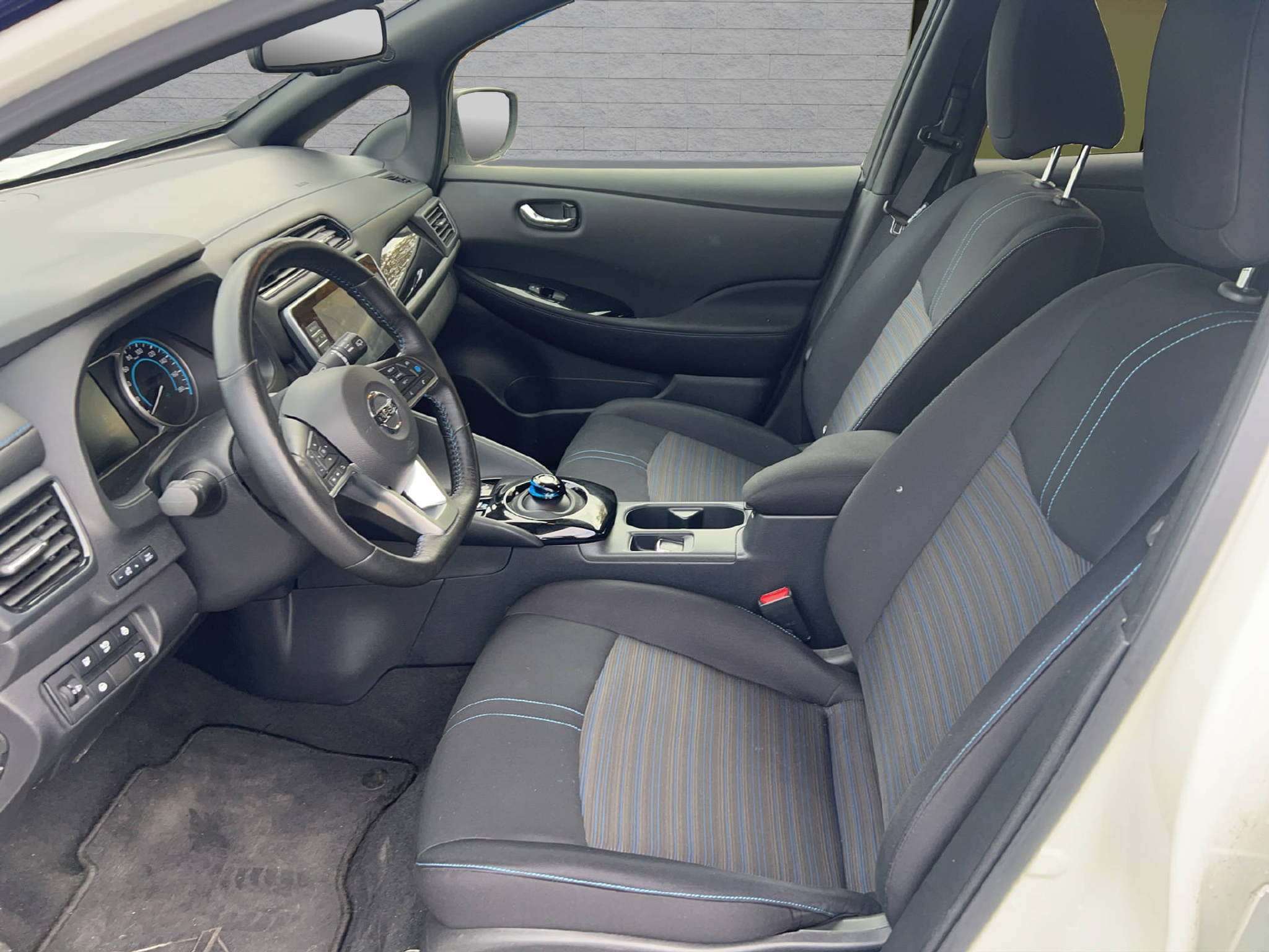 listing desktop thumbnail image 7