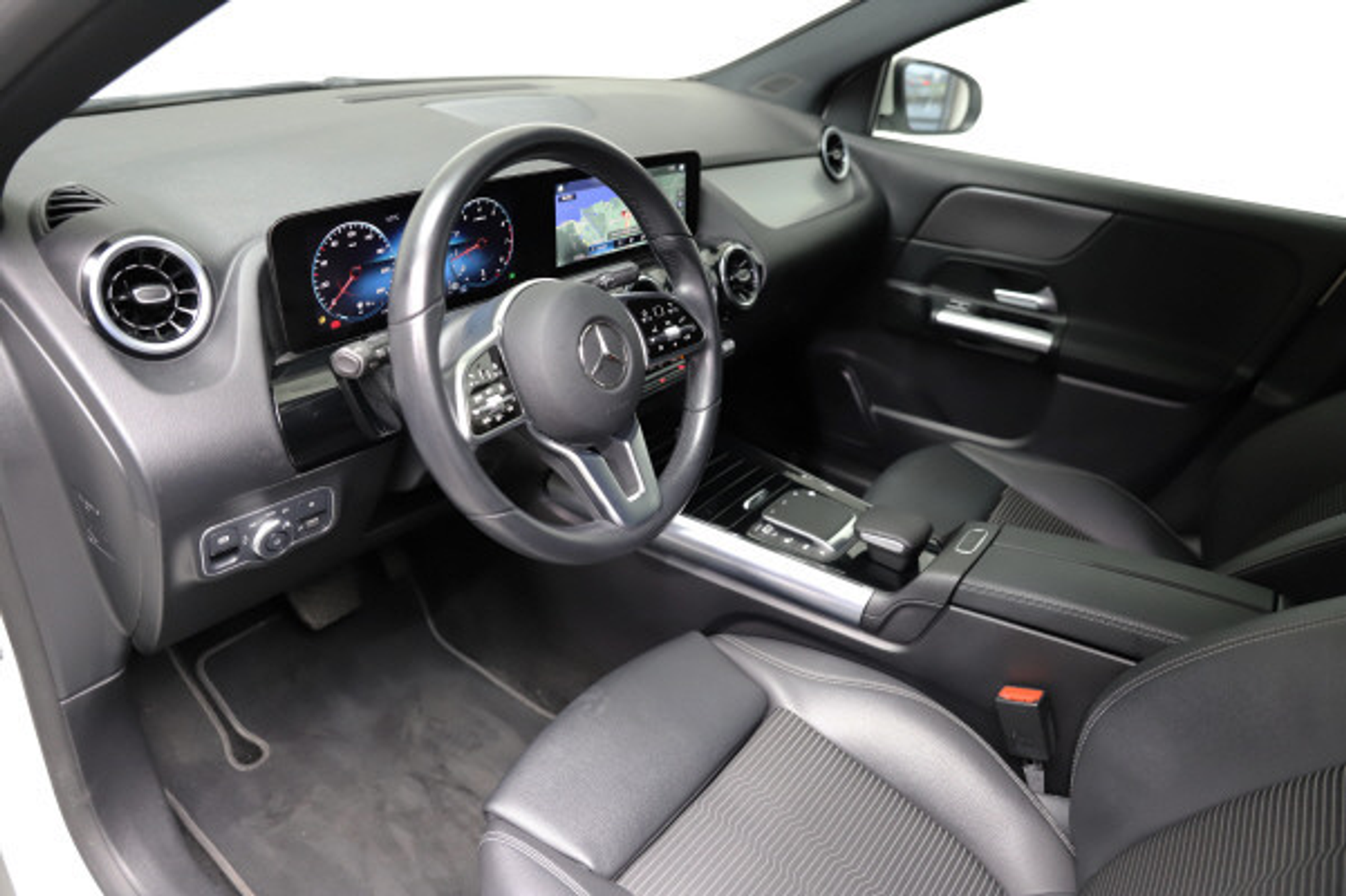 listing desktop thumbnail image 7