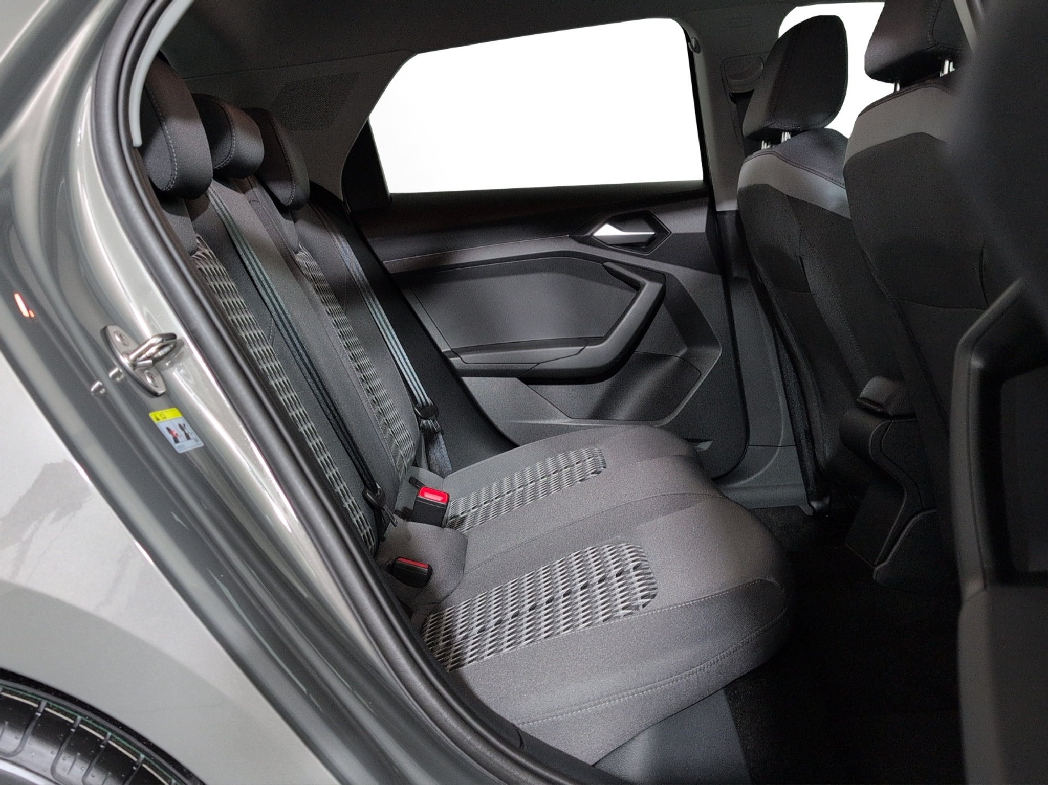 listing desktop thumbnail image 8