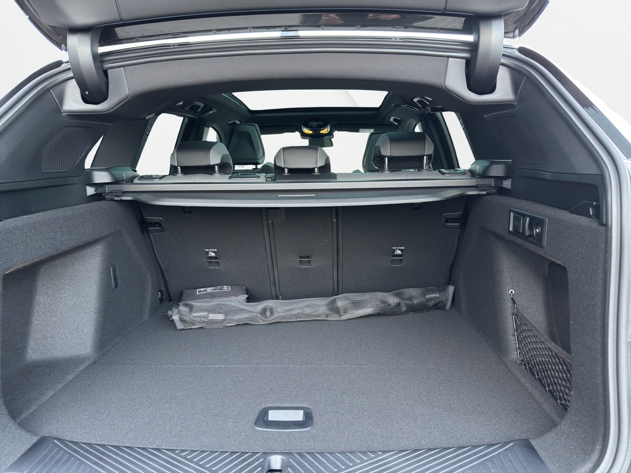 listing desktop thumbnail image 8