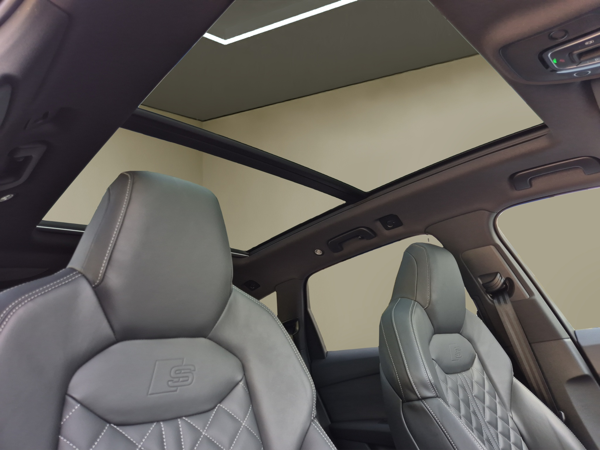 listing desktop thumbnail image 22