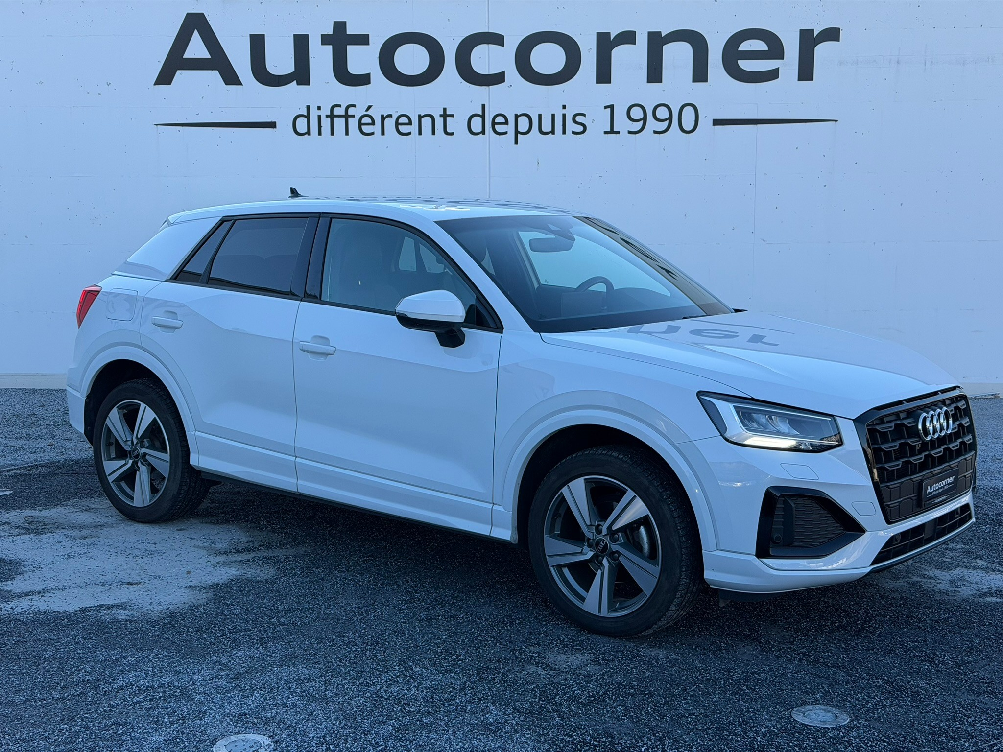 listing desktop thumbnail image 2