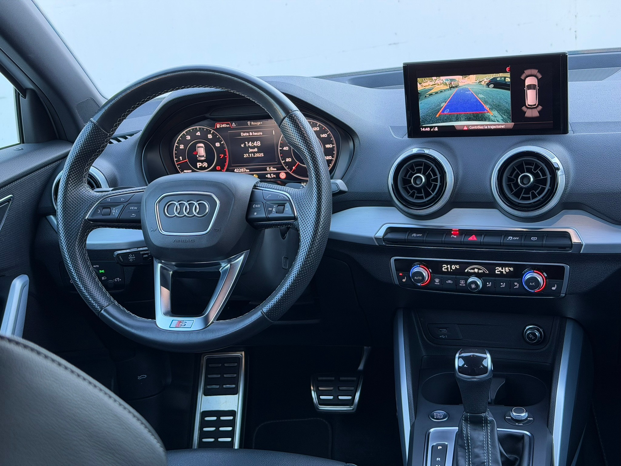 listing desktop thumbnail image 9