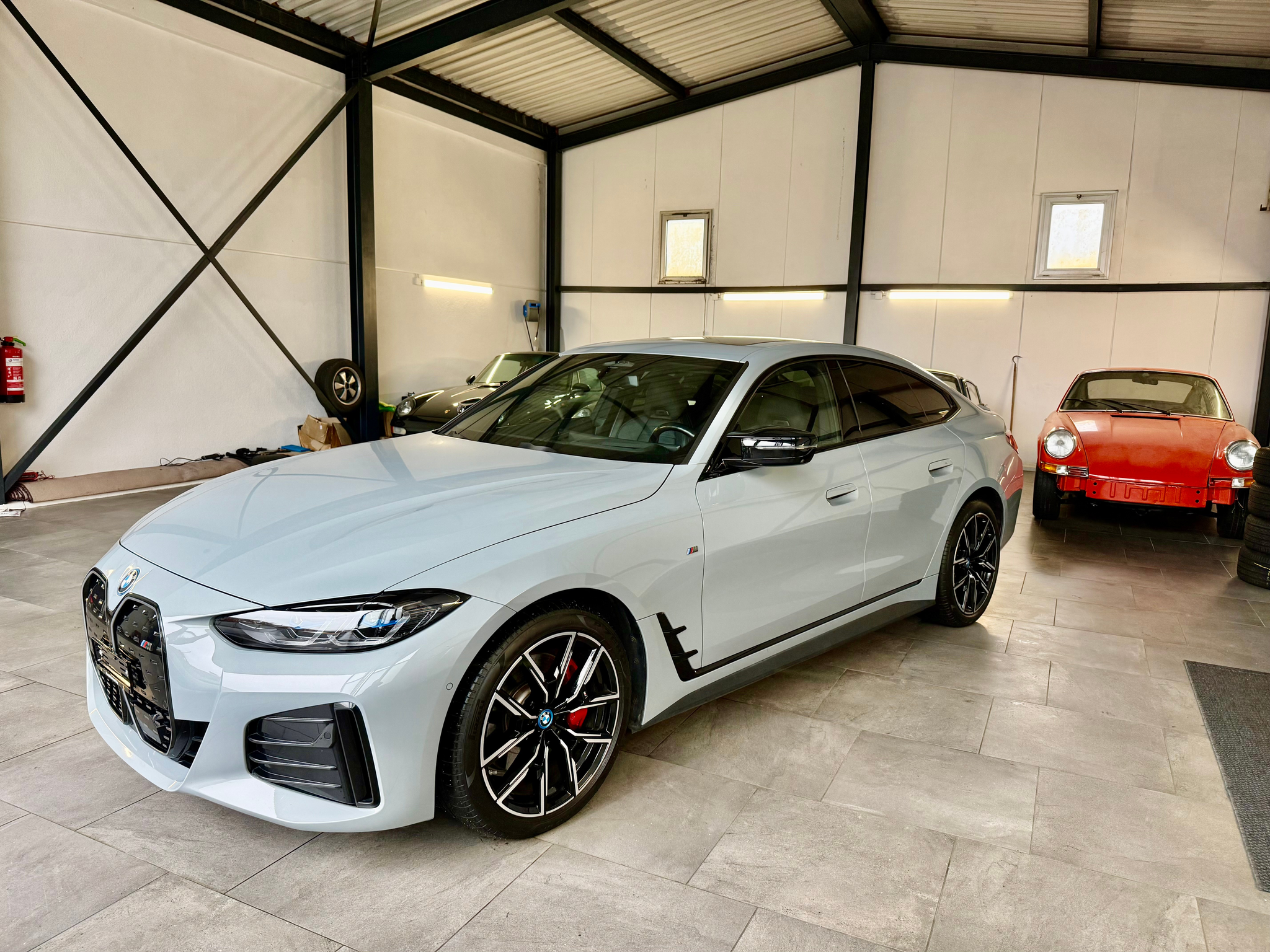 listing desktop thumbnail image 2