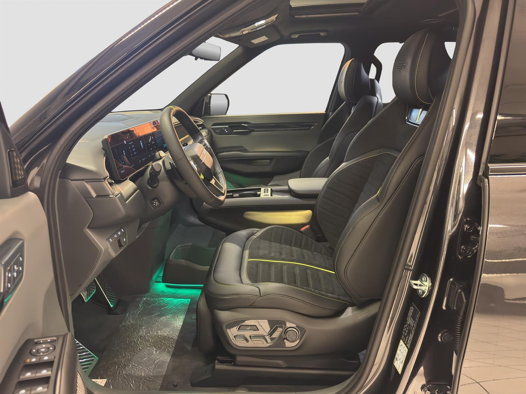 listing desktop thumbnail image 6