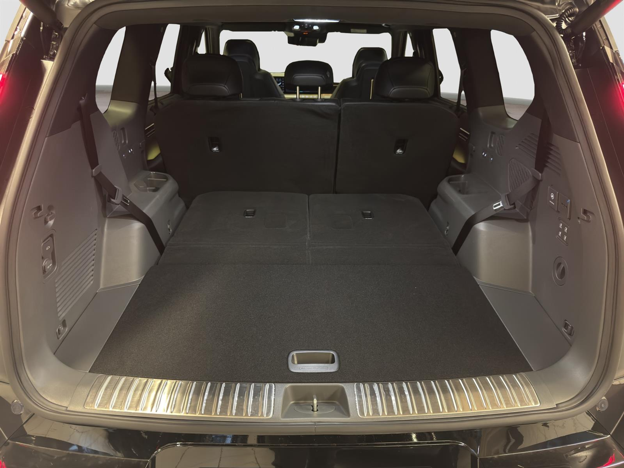 listing desktop thumbnail image 4