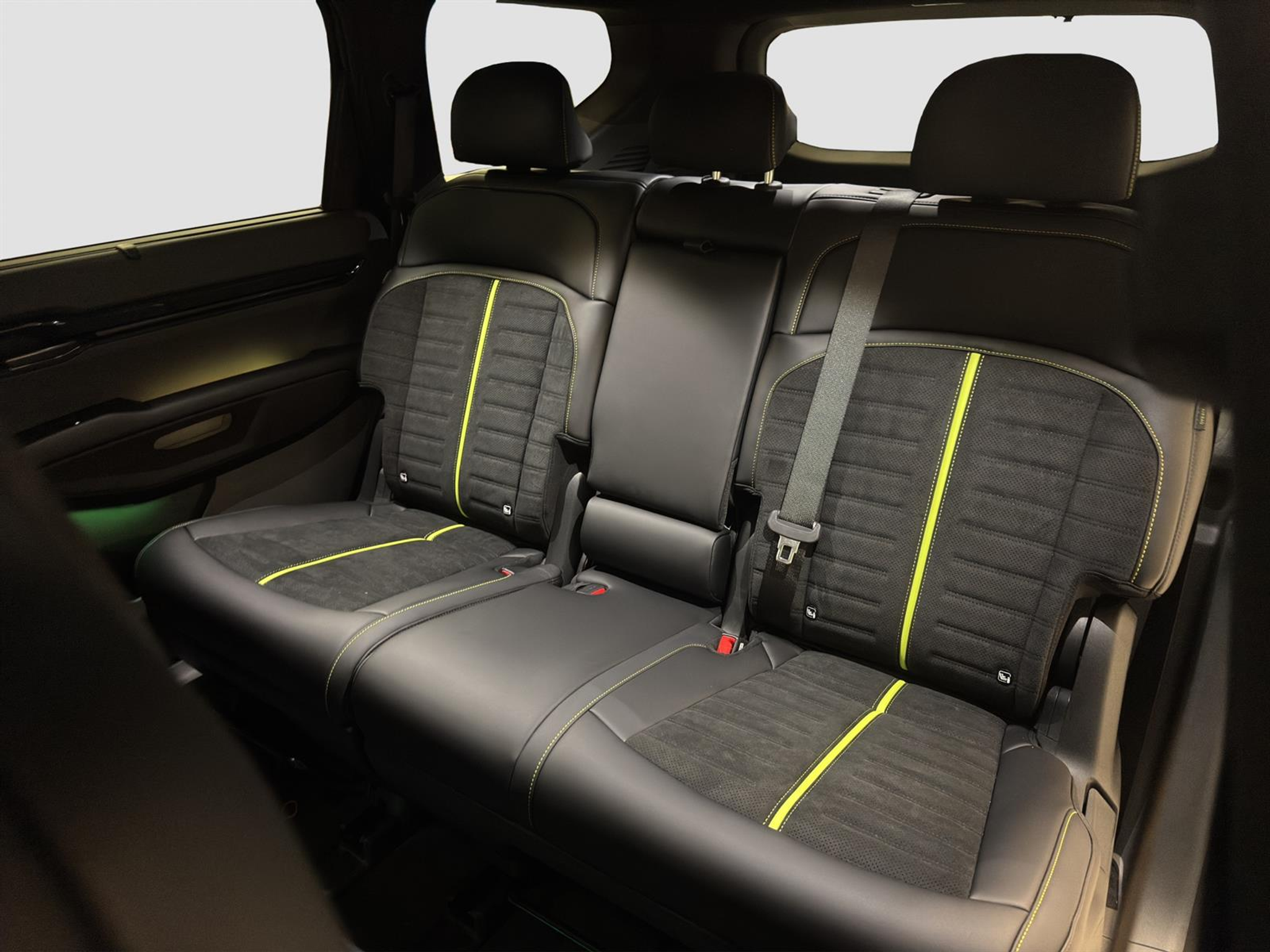 listing desktop thumbnail image 5