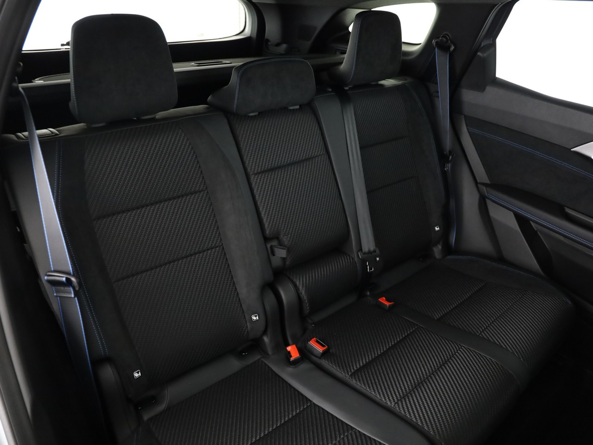 listing desktop thumbnail image 7