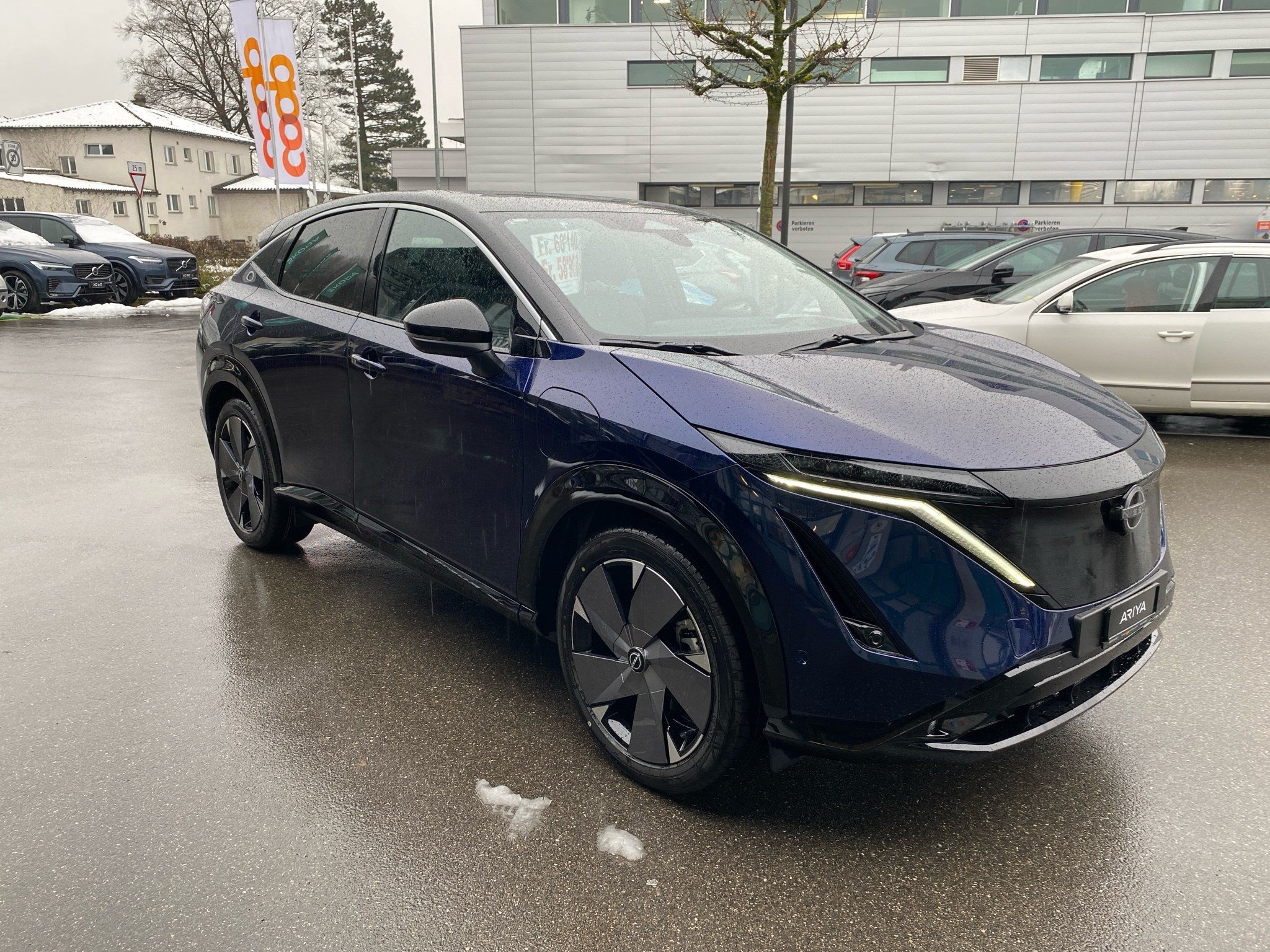 listing desktop thumbnail image 3