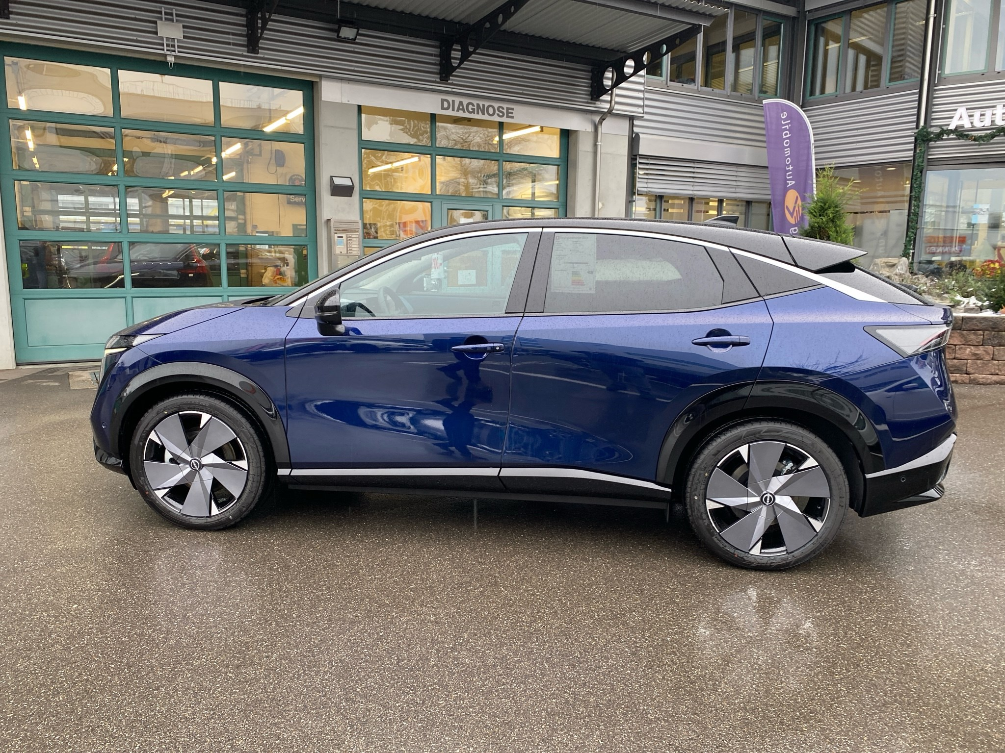 listing desktop thumbnail image 8