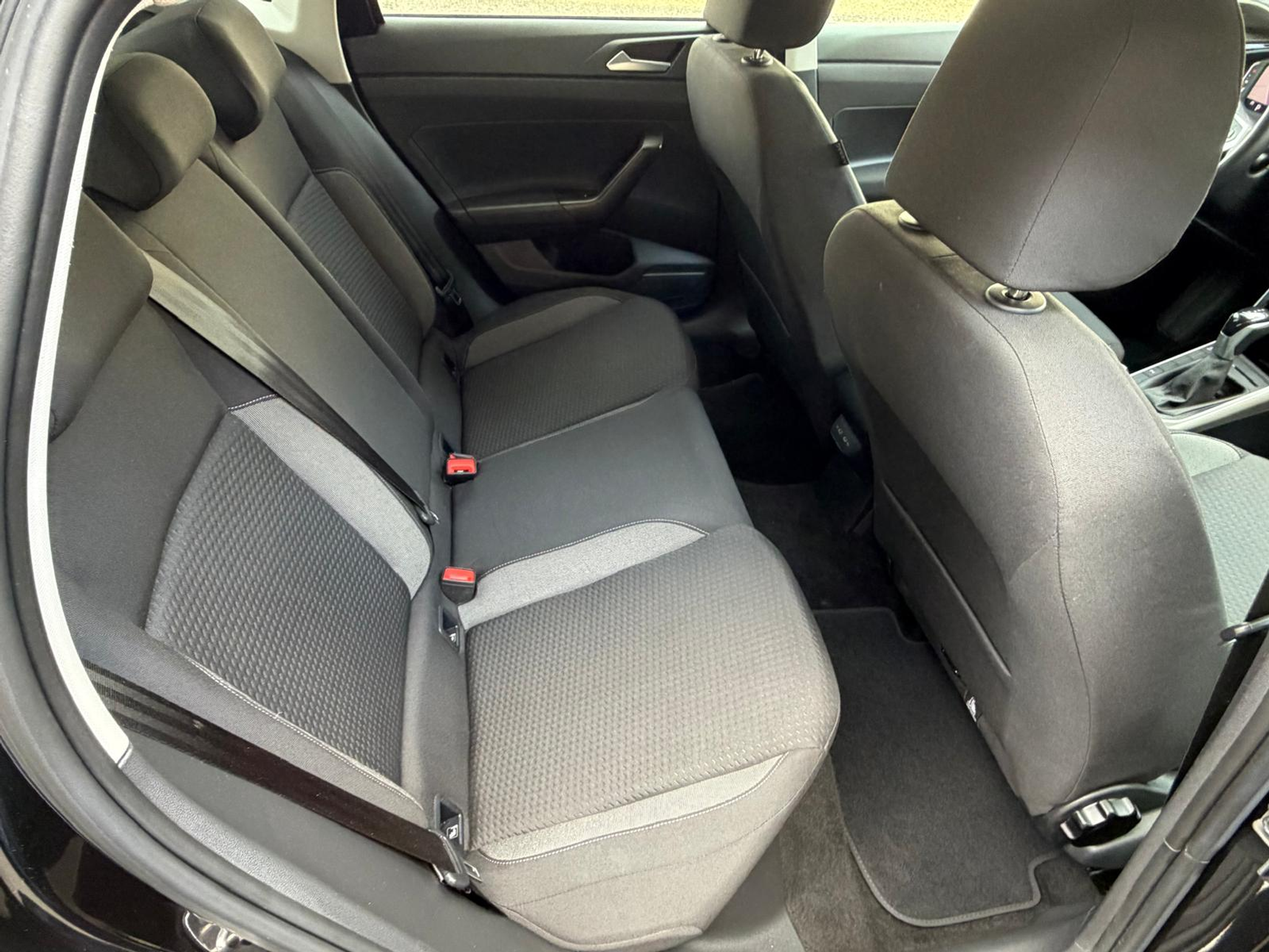 listing desktop thumbnail image 14