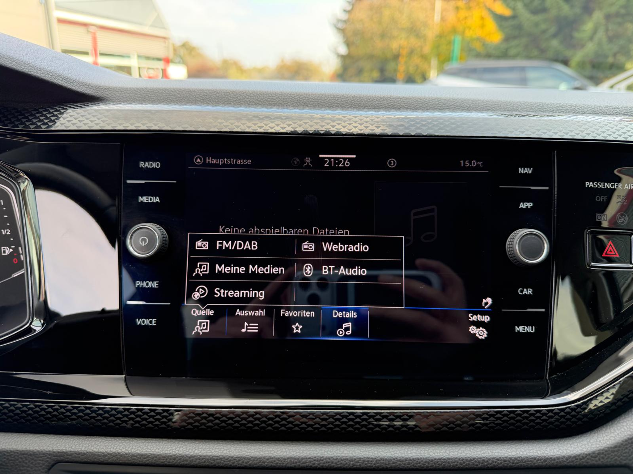 listing desktop thumbnail image 18