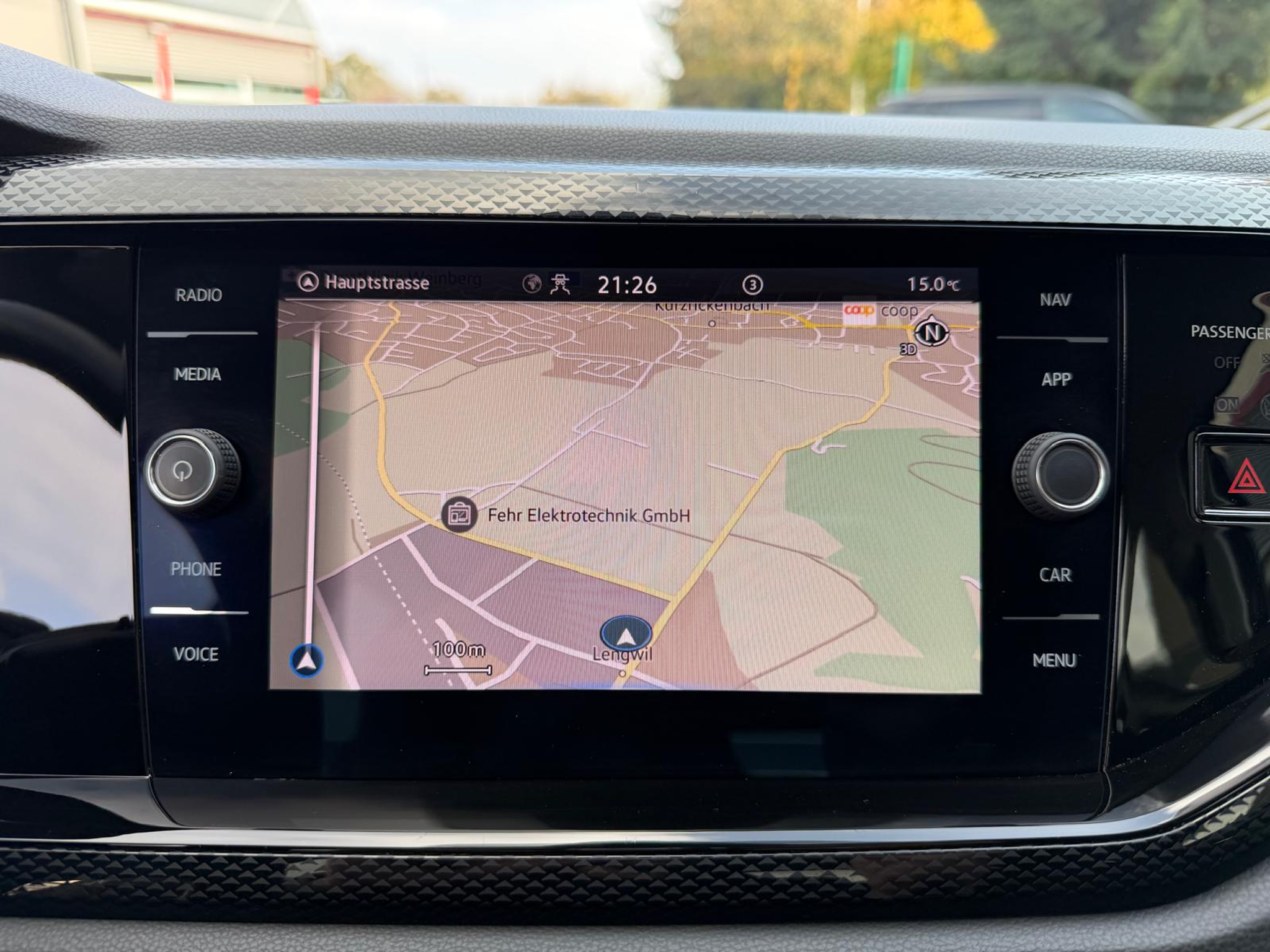 listing desktop thumbnail image 16
