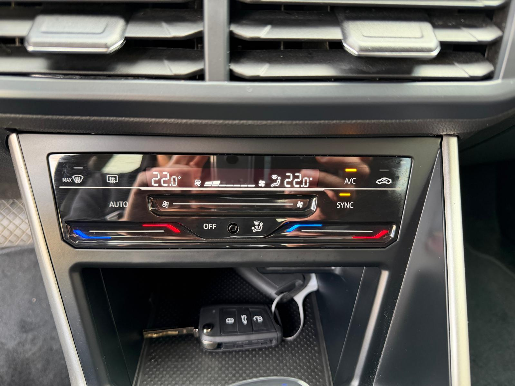 listing desktop thumbnail image 24