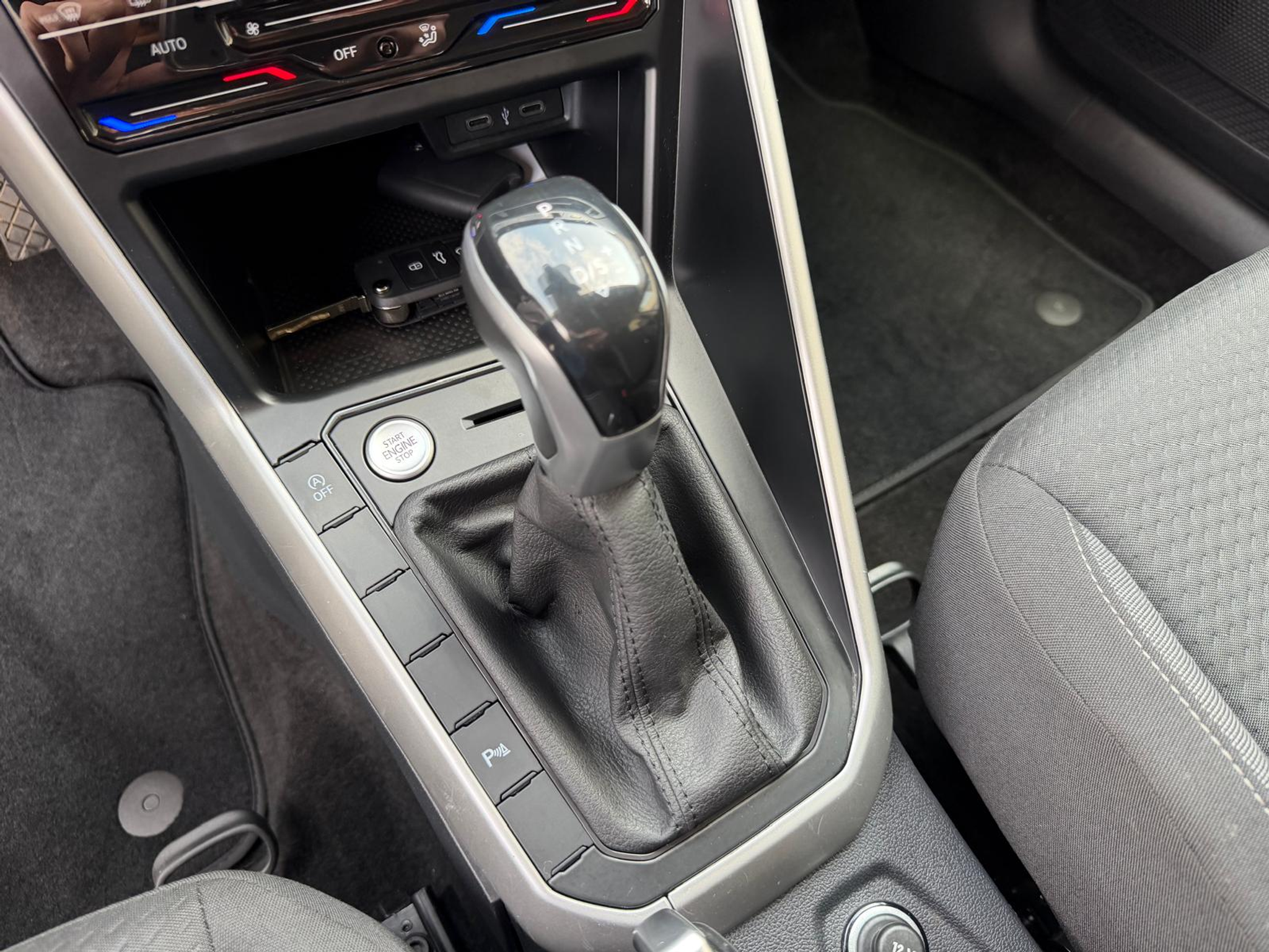 listing desktop thumbnail image 25