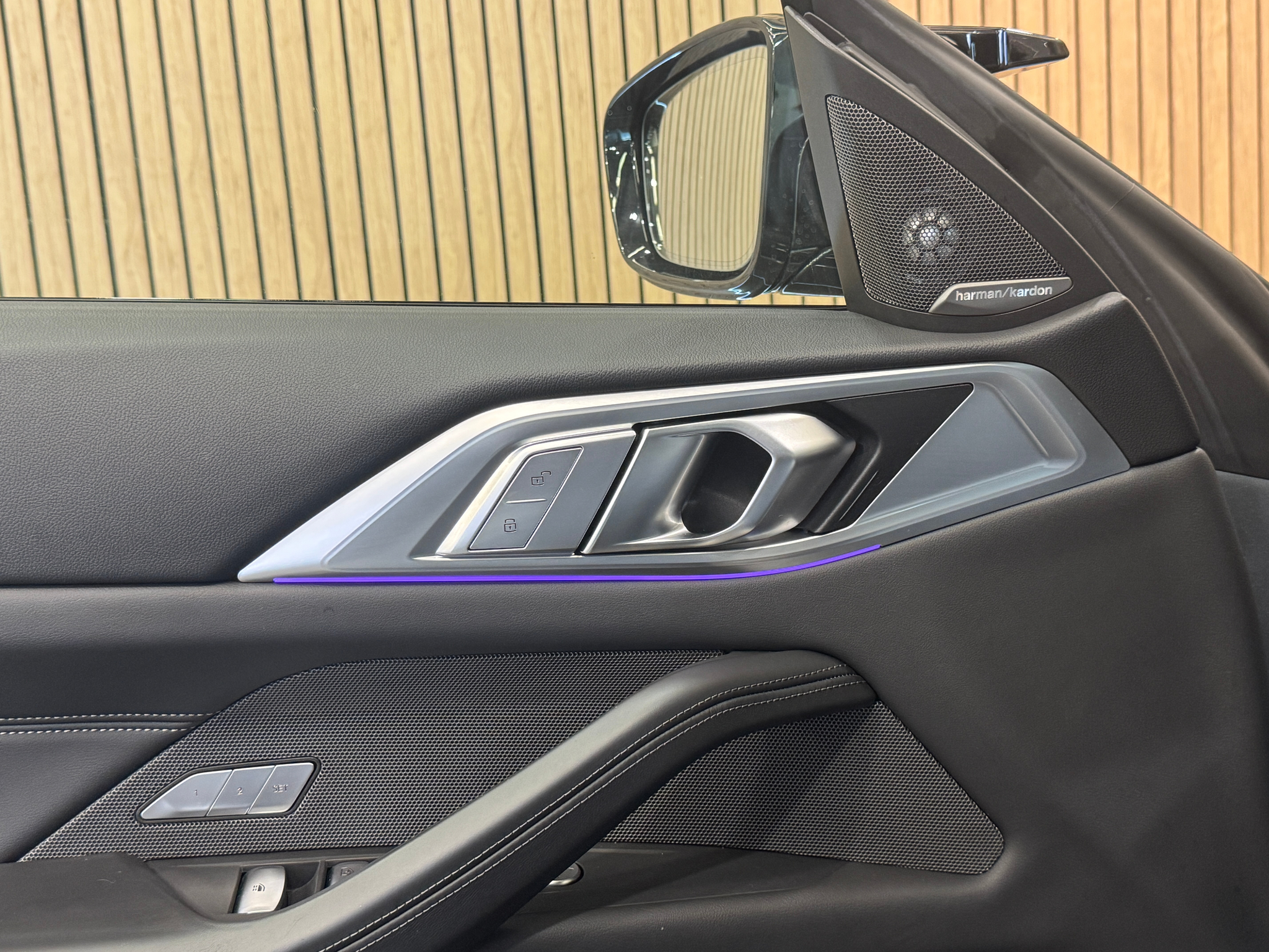 listing desktop thumbnail image 17