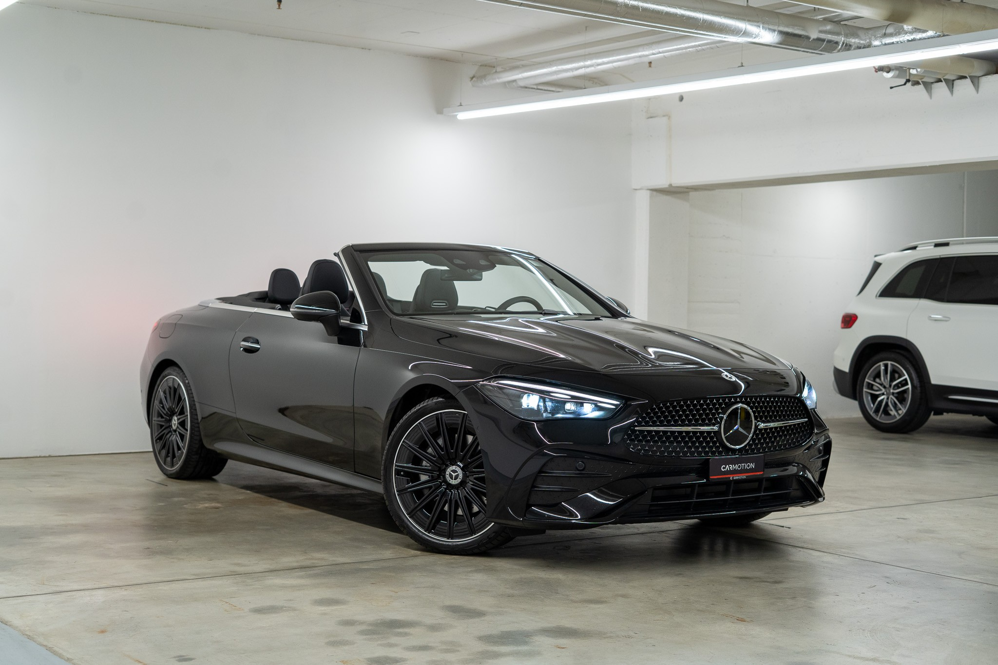 listing desktop thumbnail image 4