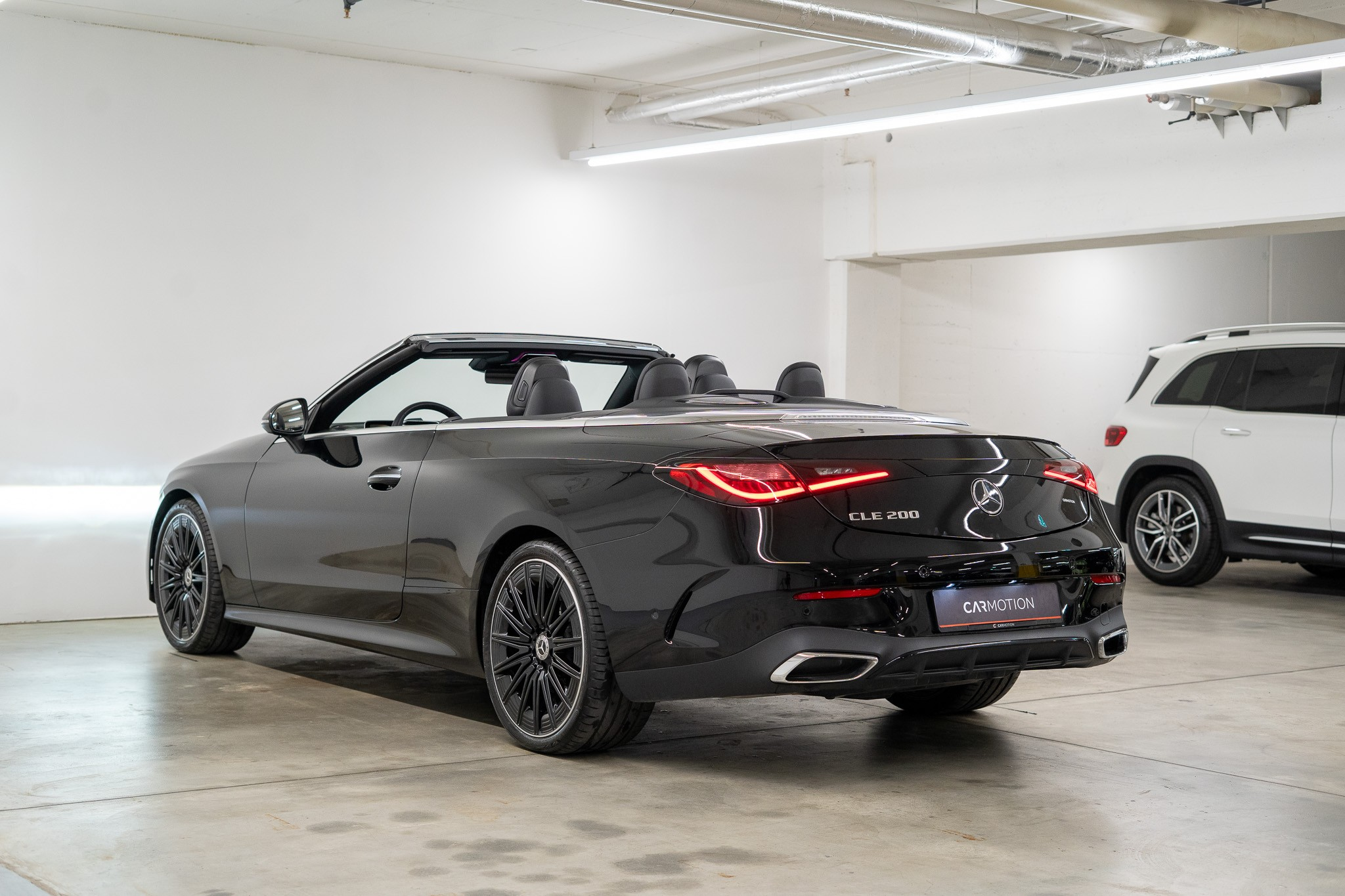 listing desktop thumbnail image 11