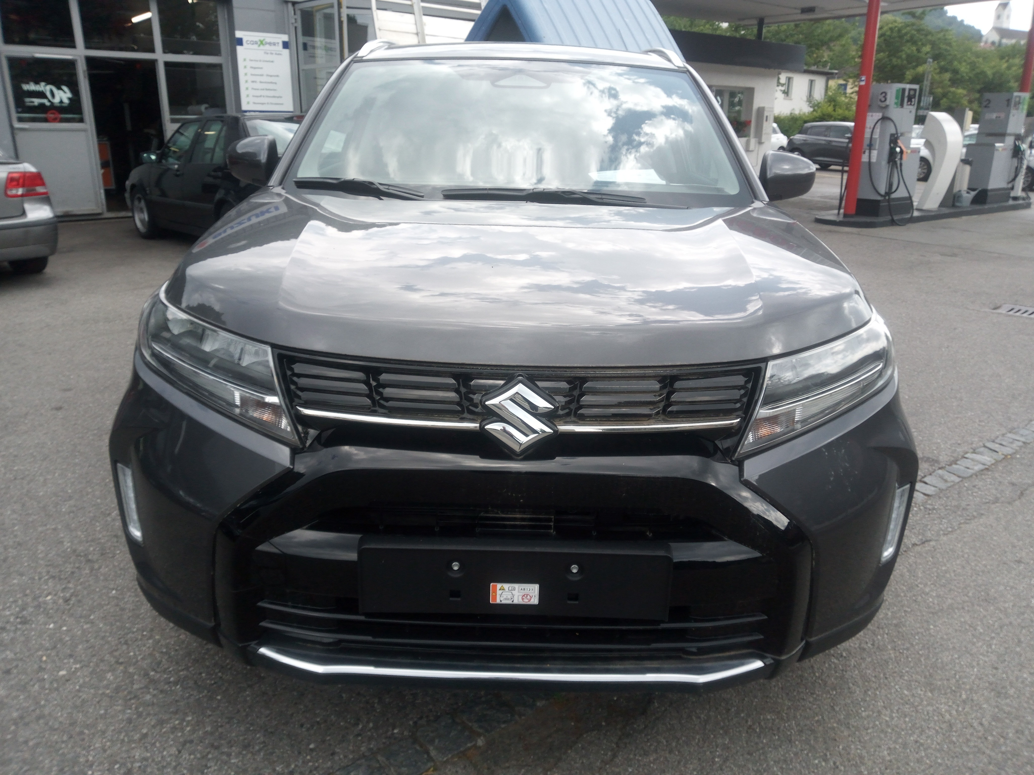 listing desktop thumbnail image 22