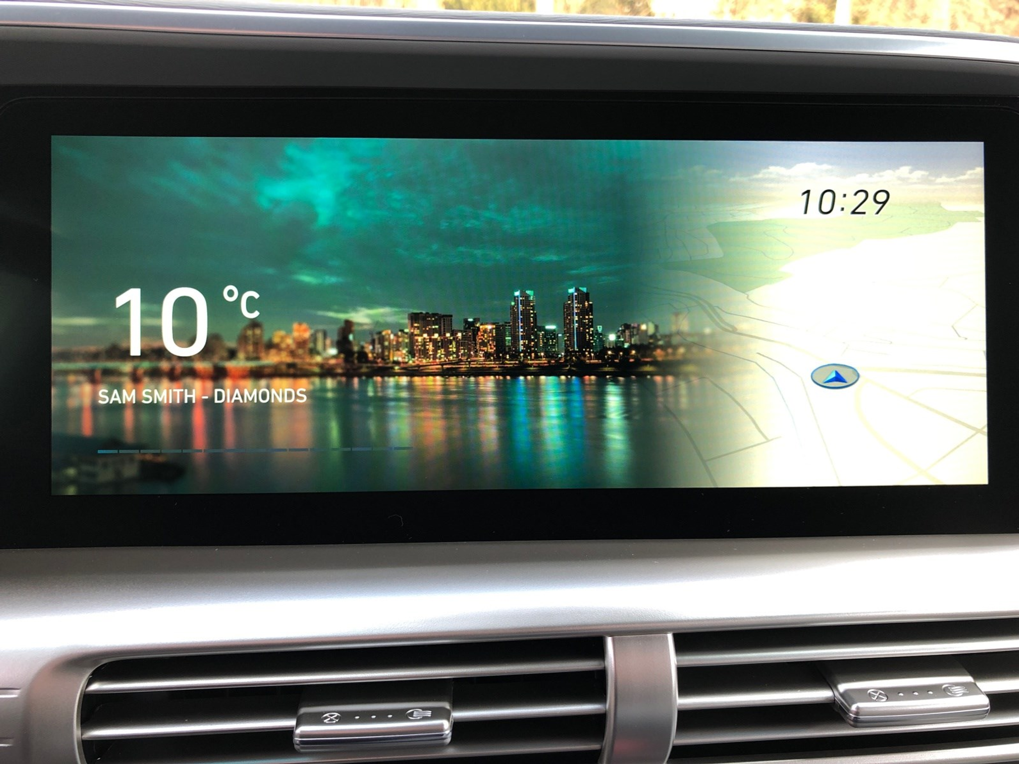 listing desktop thumbnail image 10