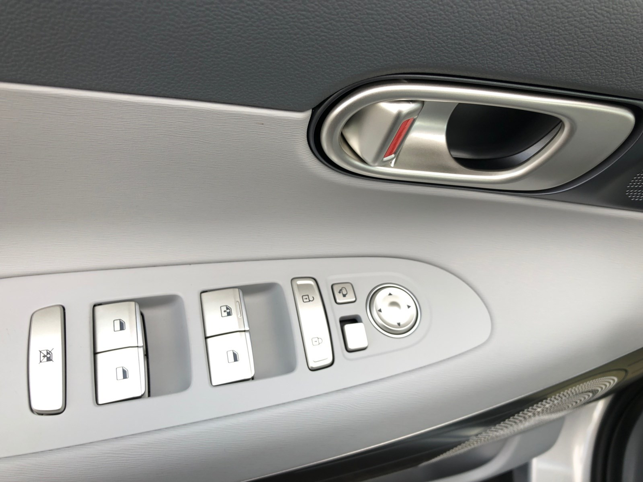 listing desktop thumbnail image 7