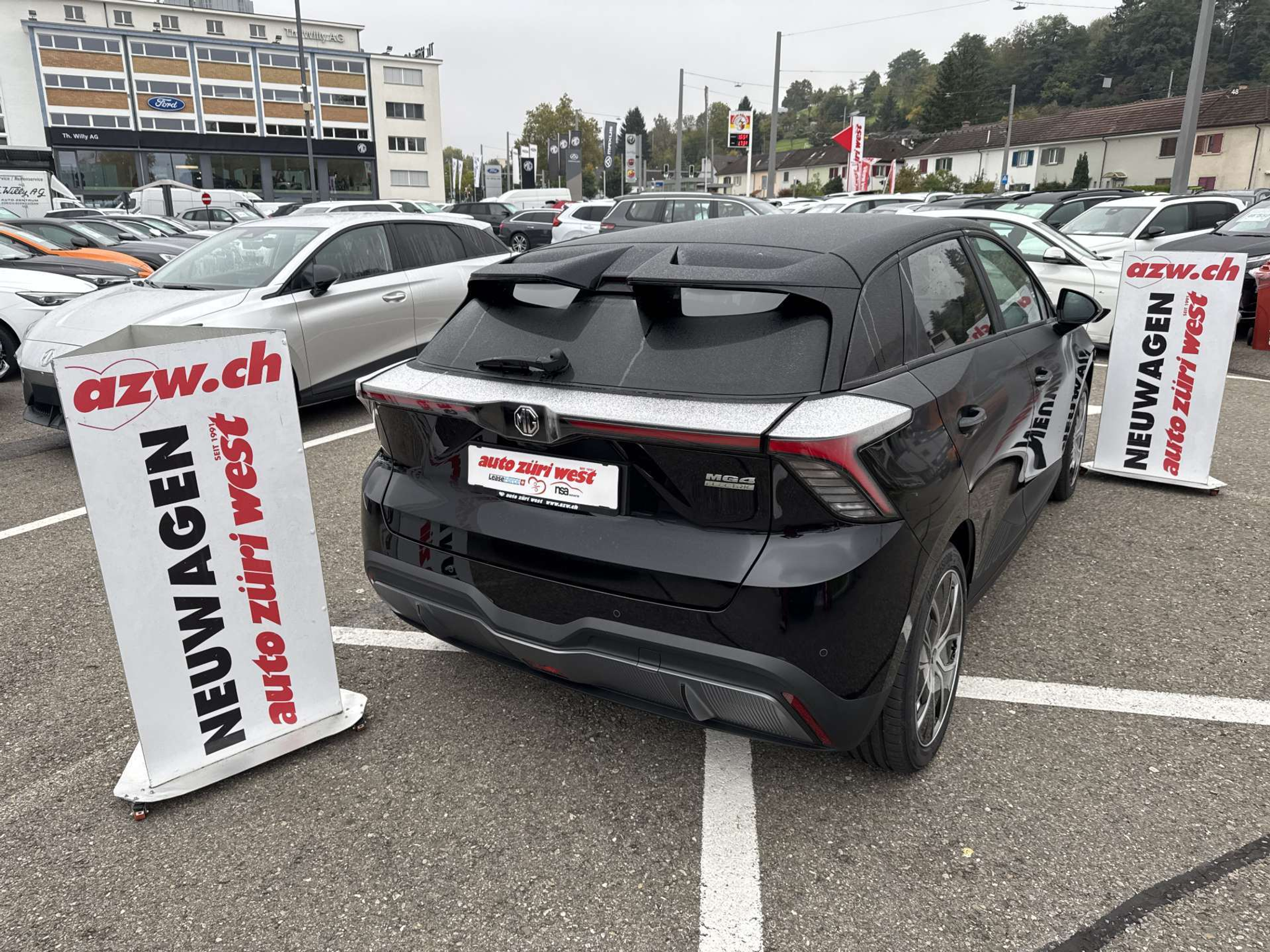 listing desktop thumbnail image 2