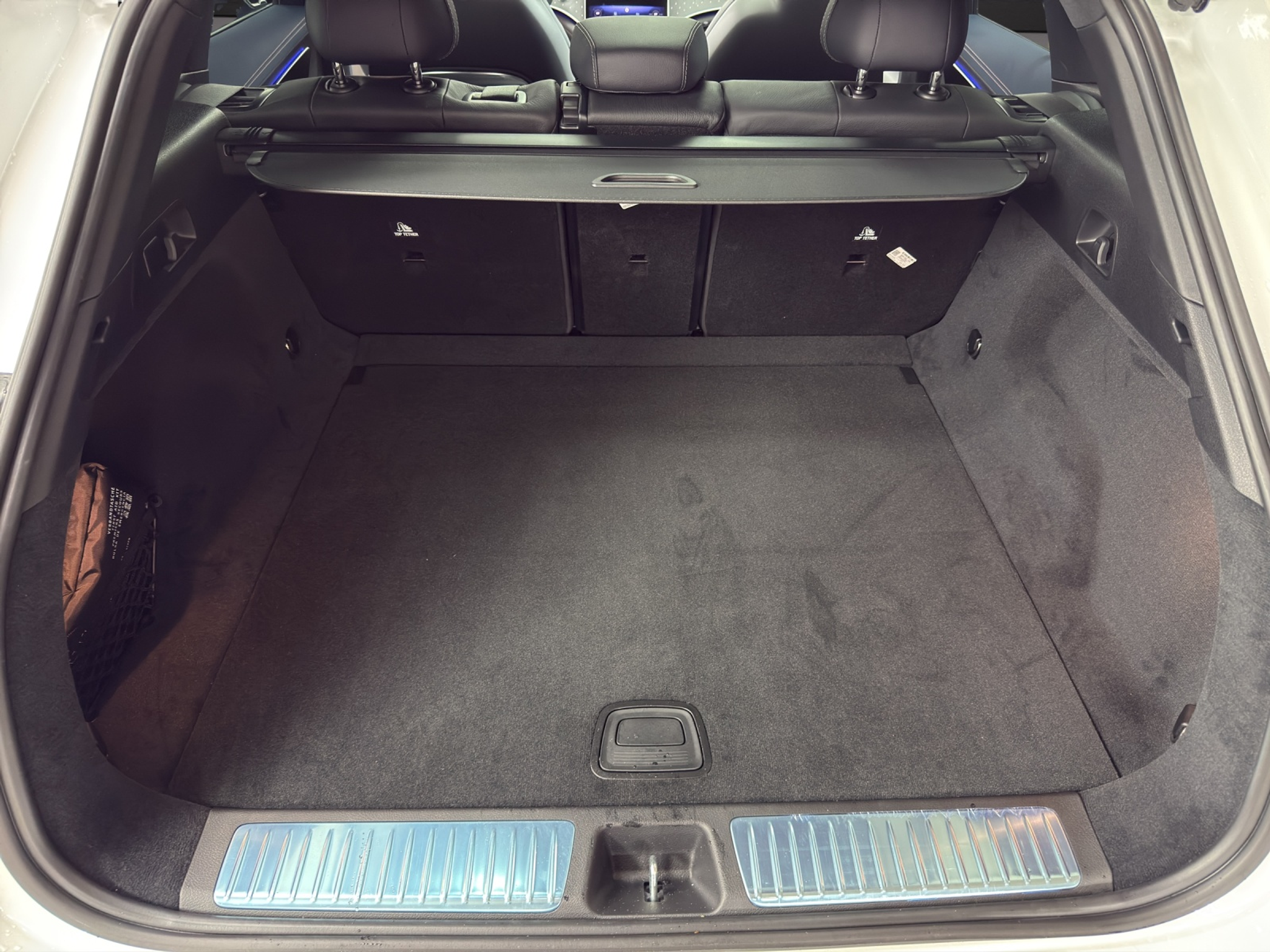 listing desktop thumbnail image 8