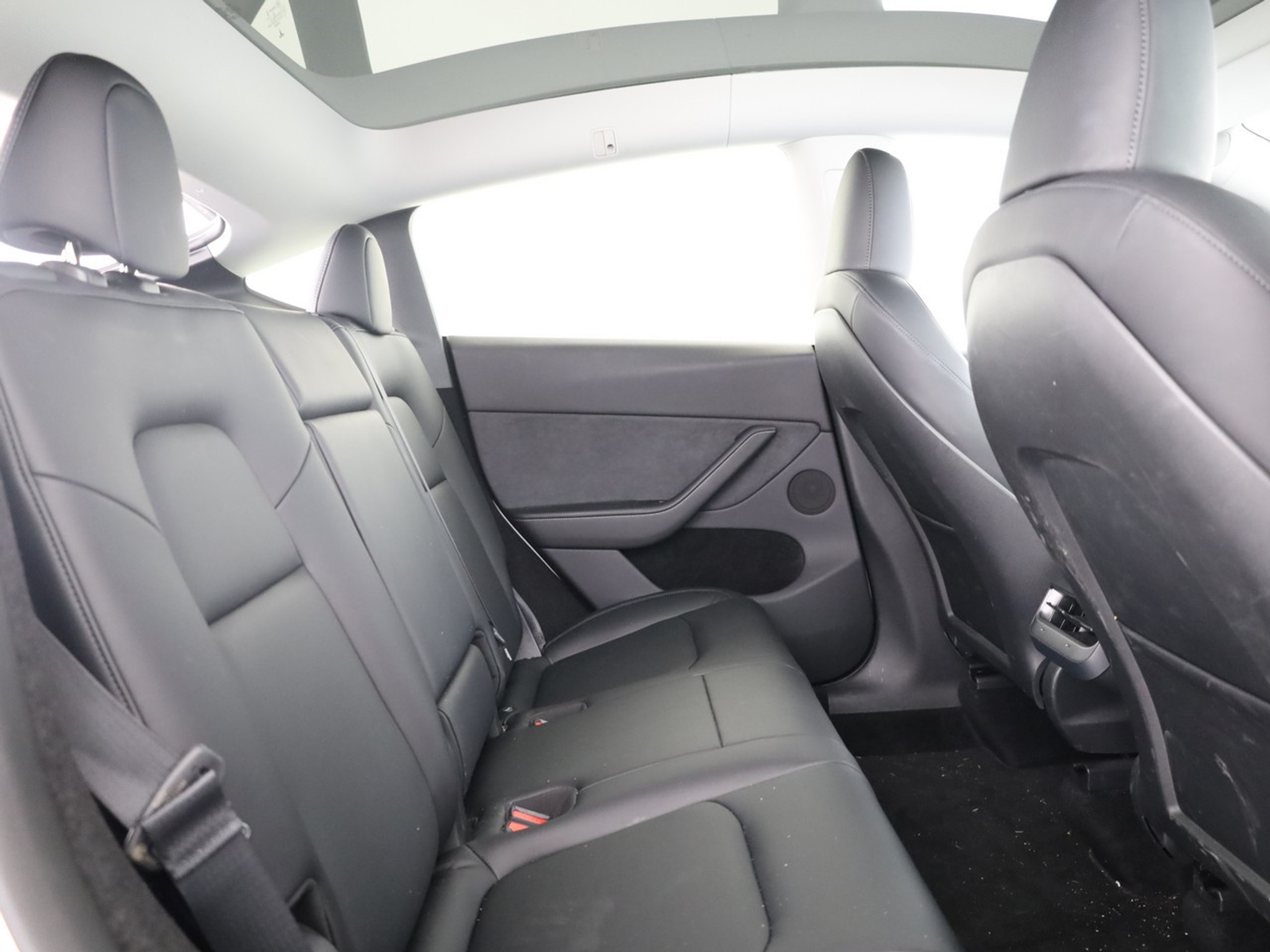 listing desktop thumbnail image 10