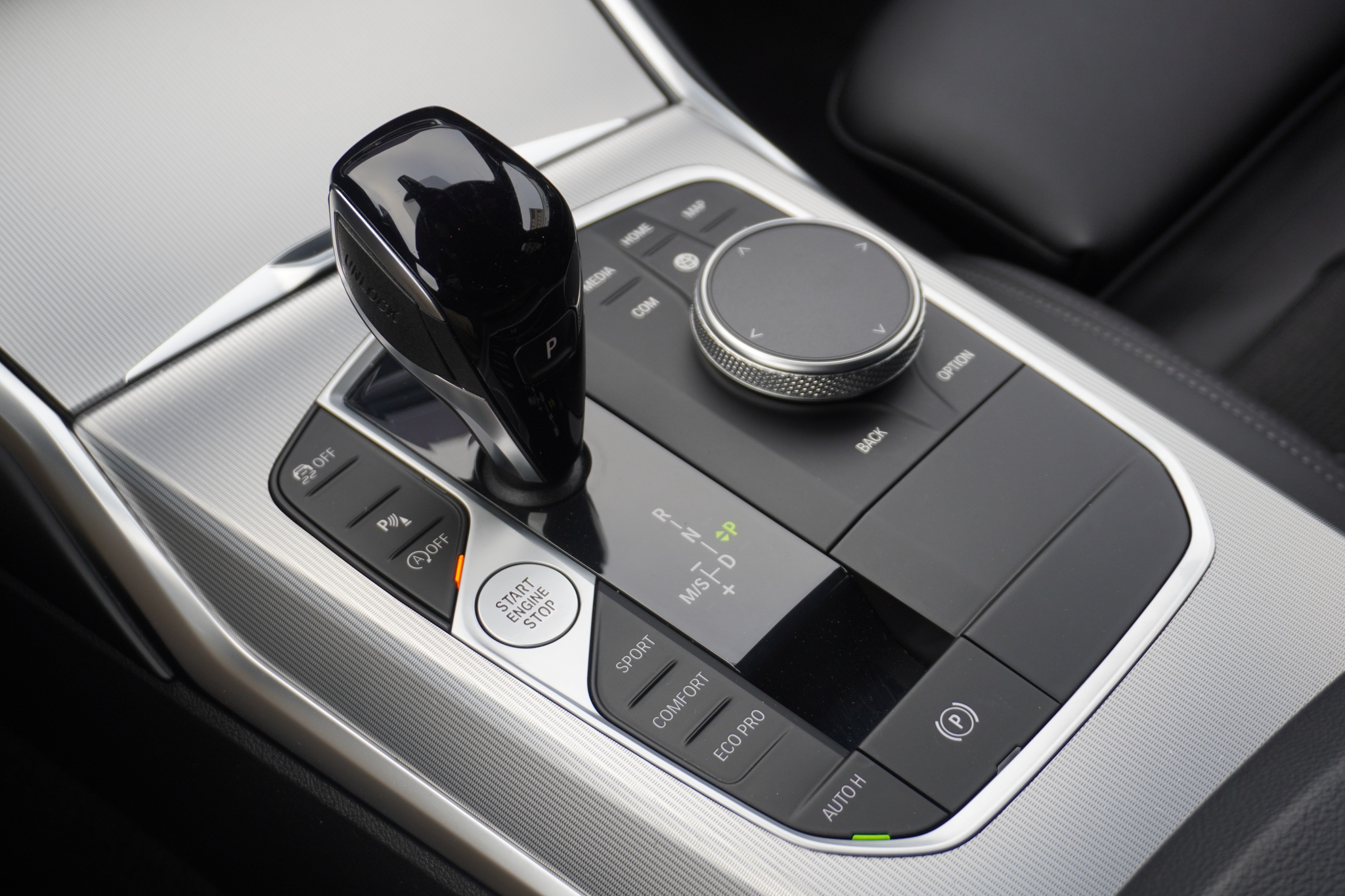 listing desktop thumbnail image 16