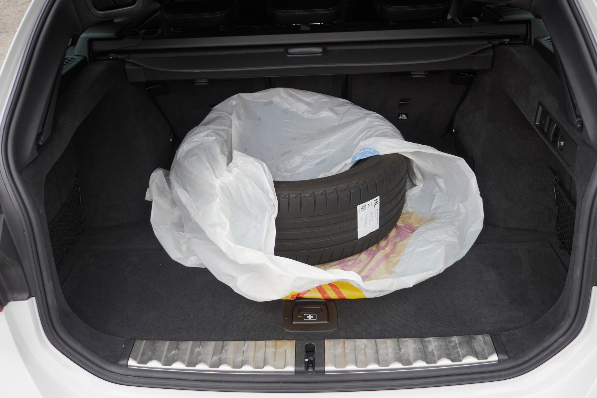 listing desktop thumbnail image 9