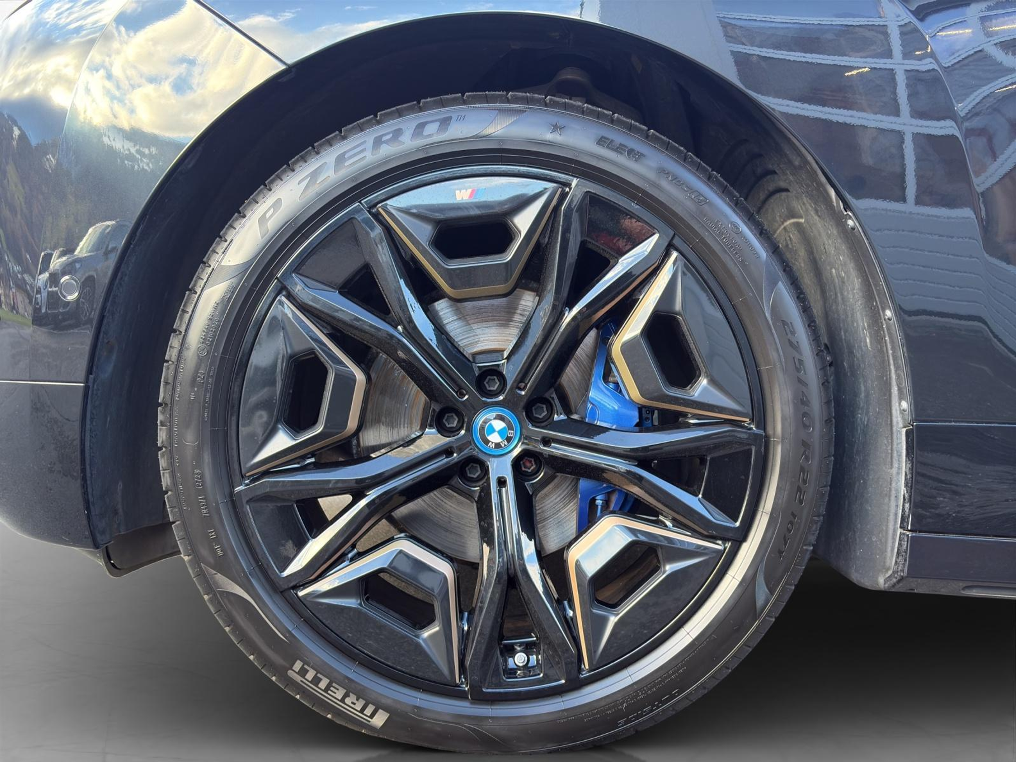 listing desktop thumbnail image 9