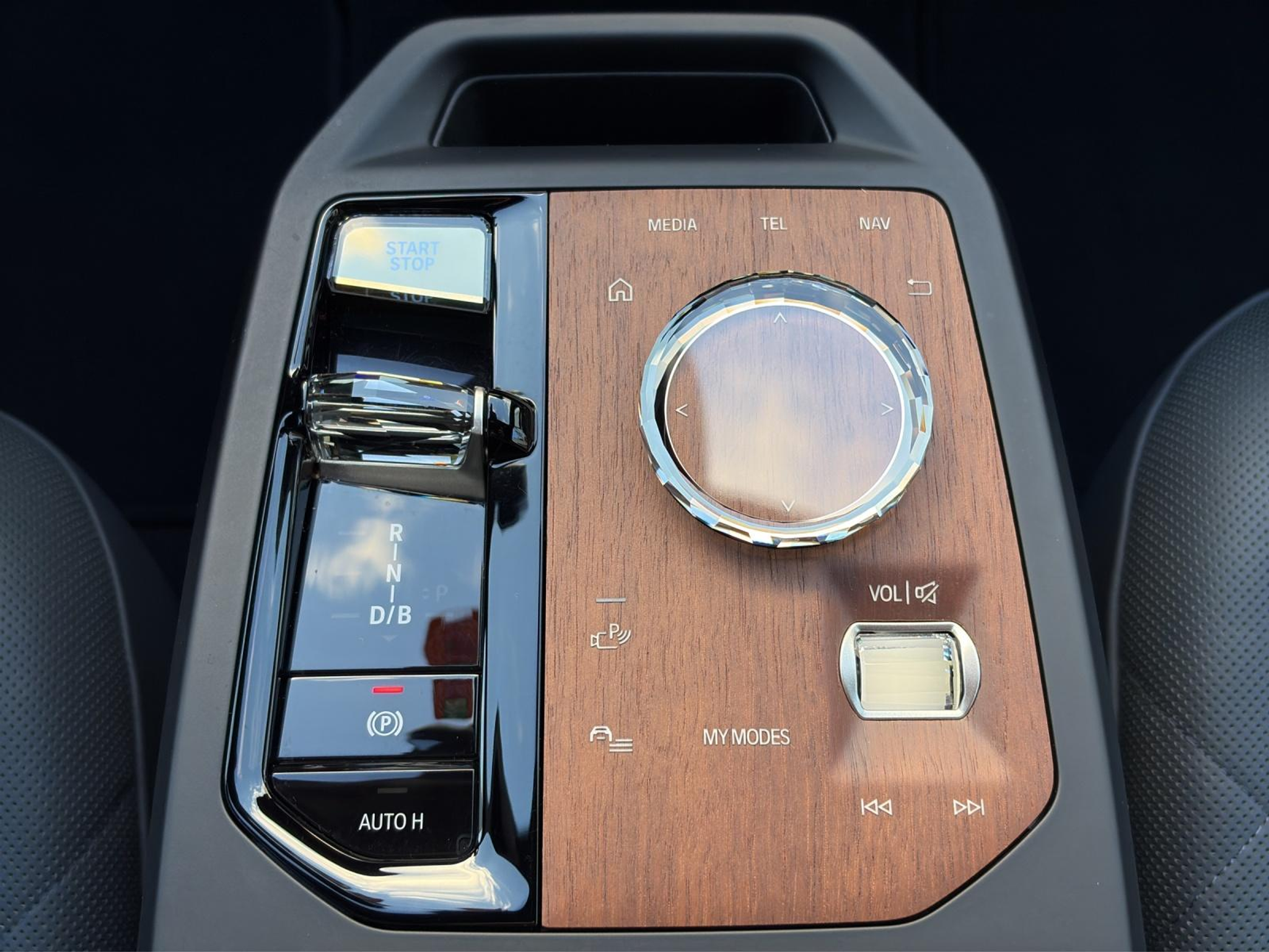 listing desktop thumbnail image 21