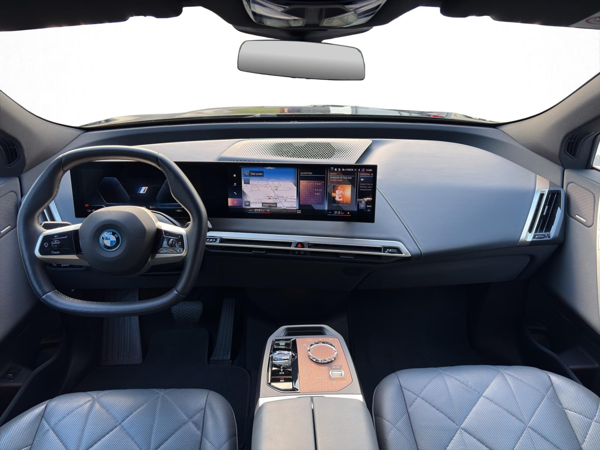 listing desktop thumbnail image 13