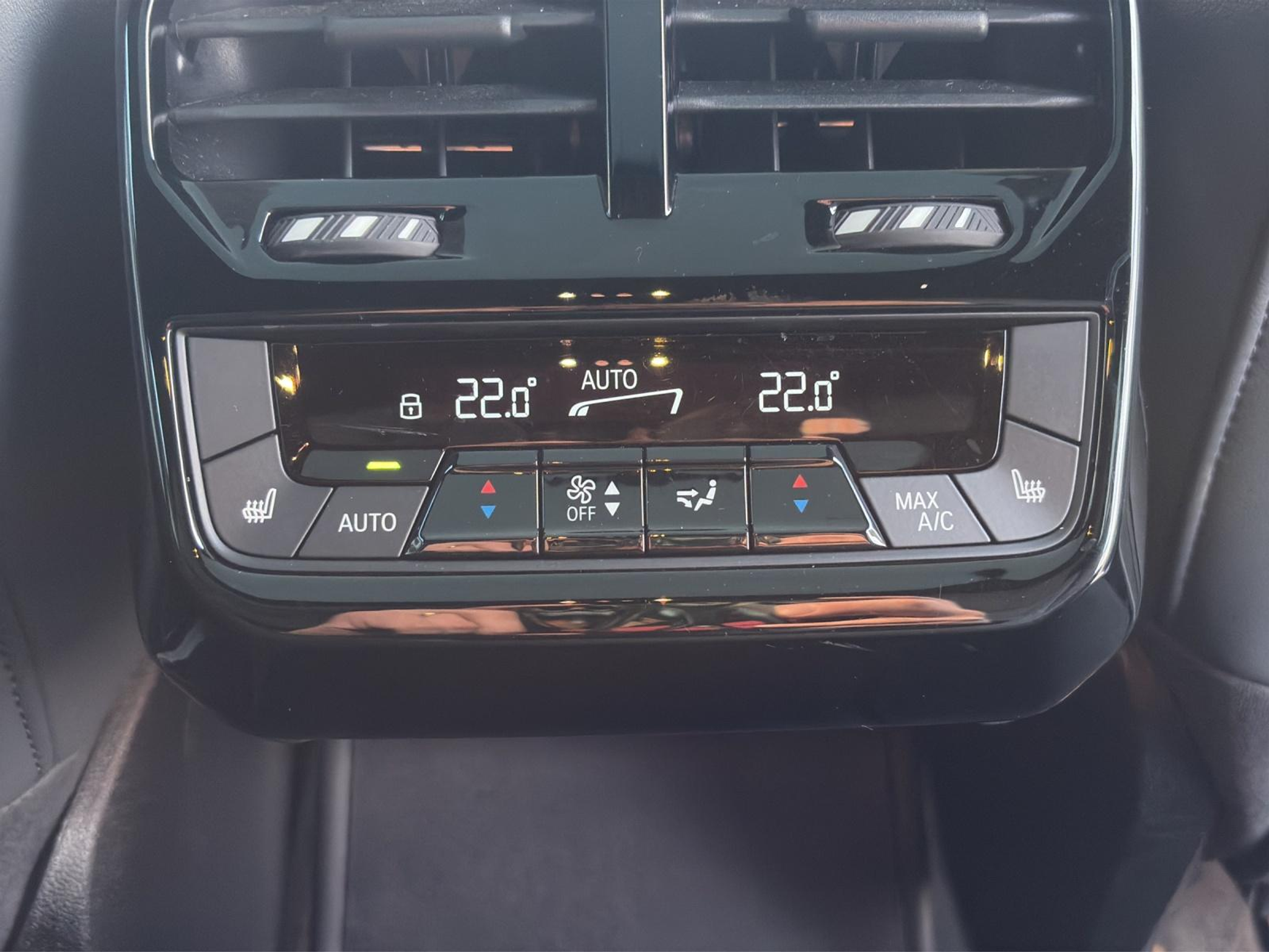 listing desktop thumbnail image 15