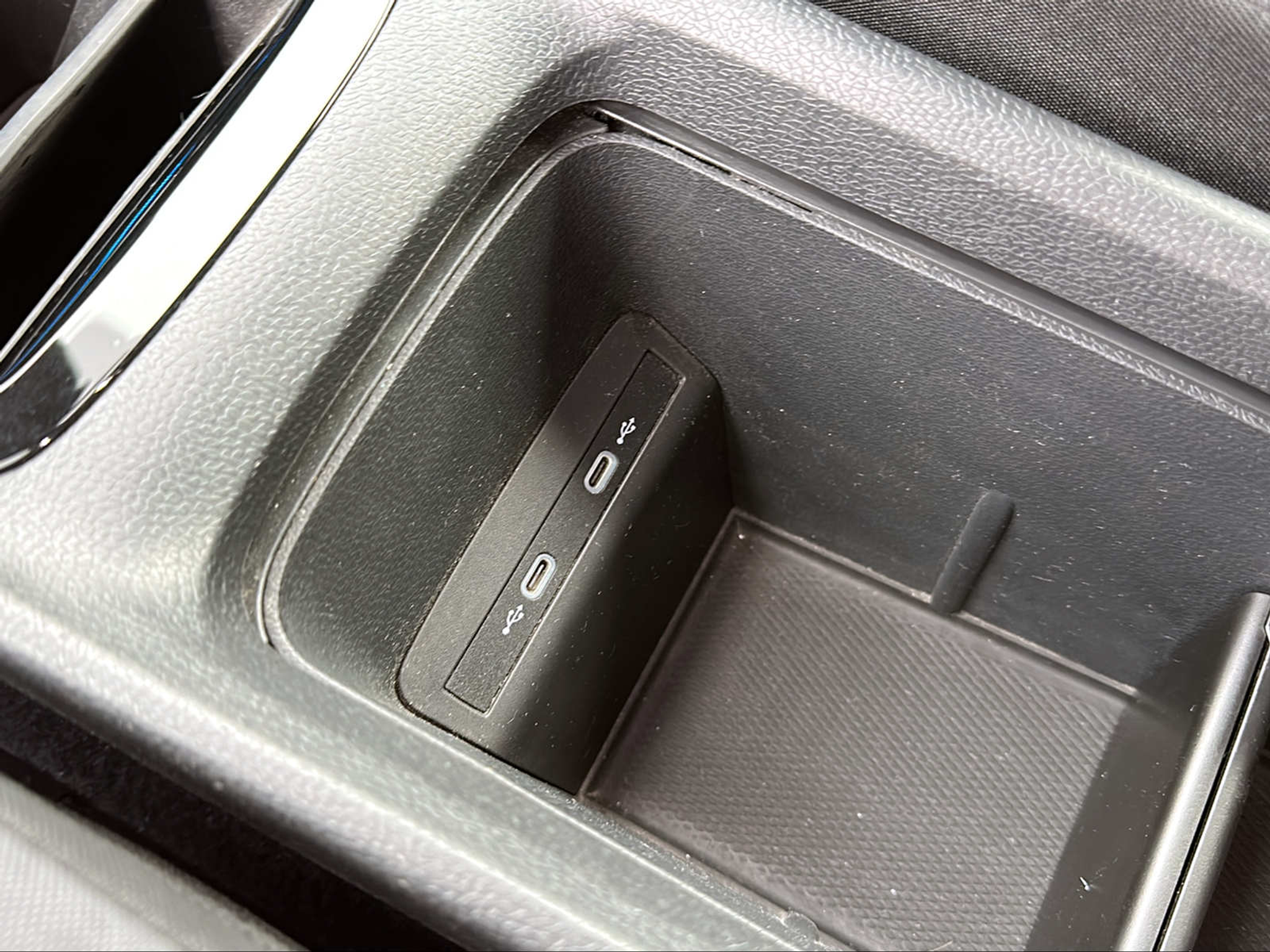 listing desktop thumbnail image 18