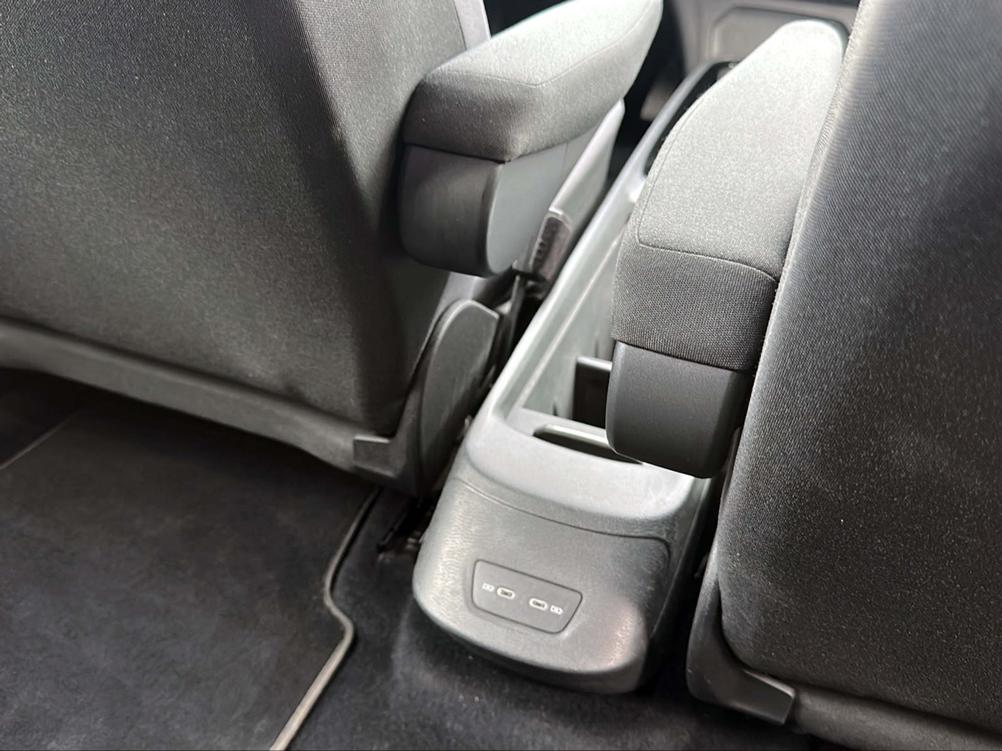 listing desktop thumbnail image 16