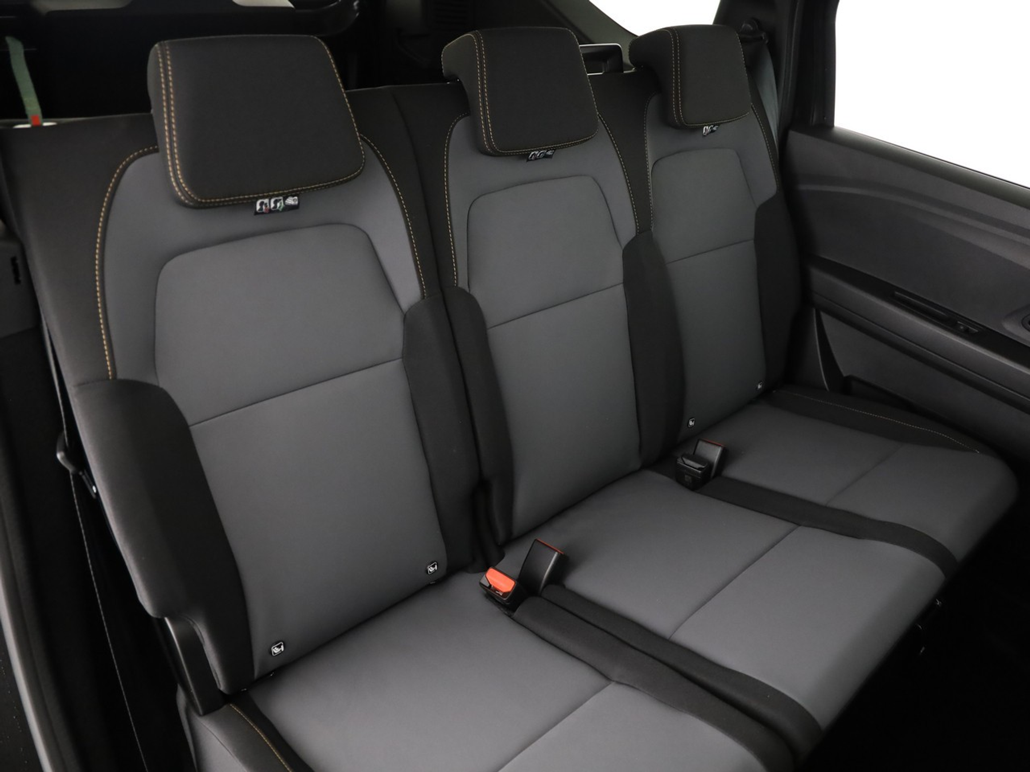 listing desktop thumbnail image 7