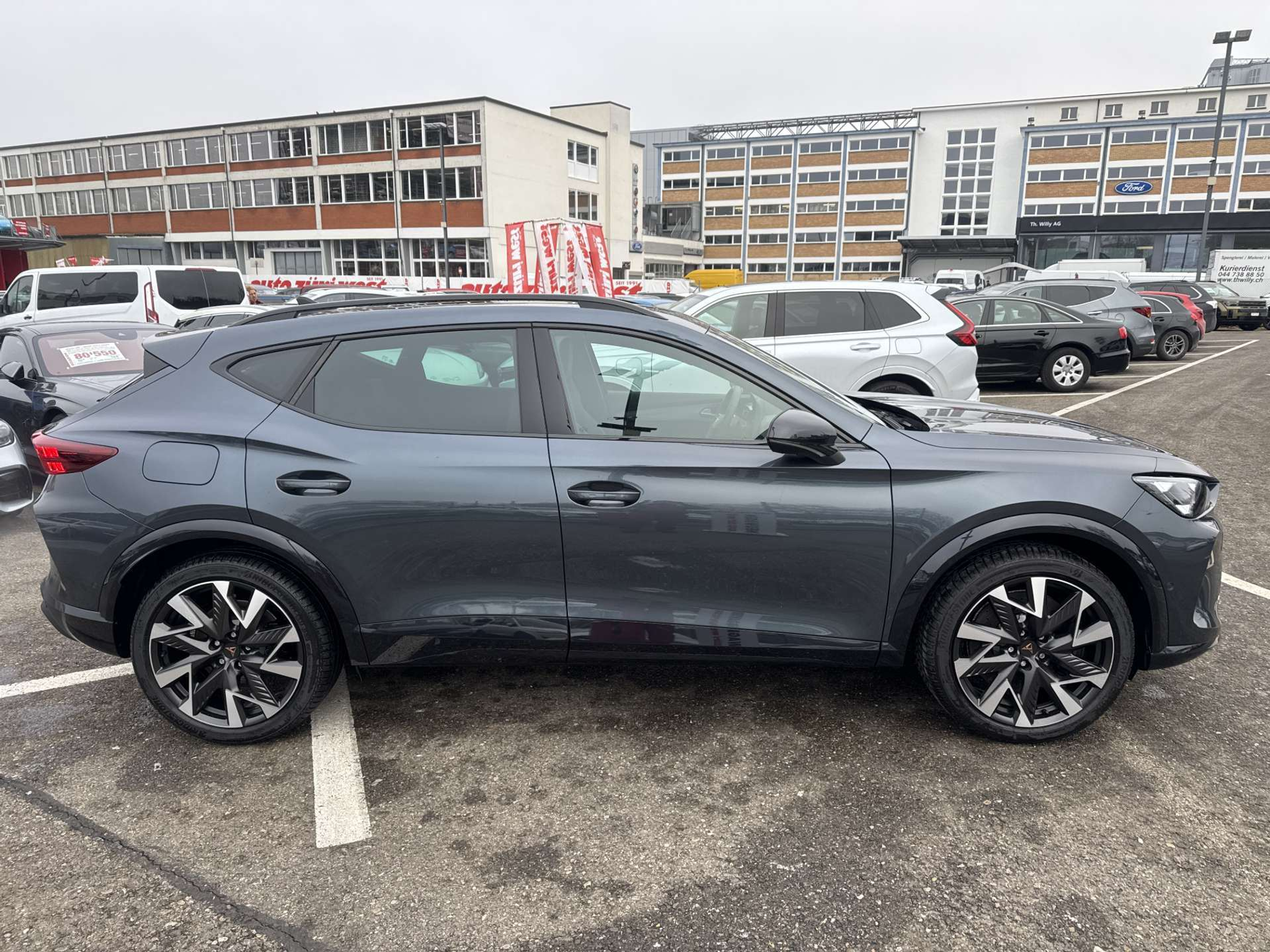 listing desktop thumbnail image 10