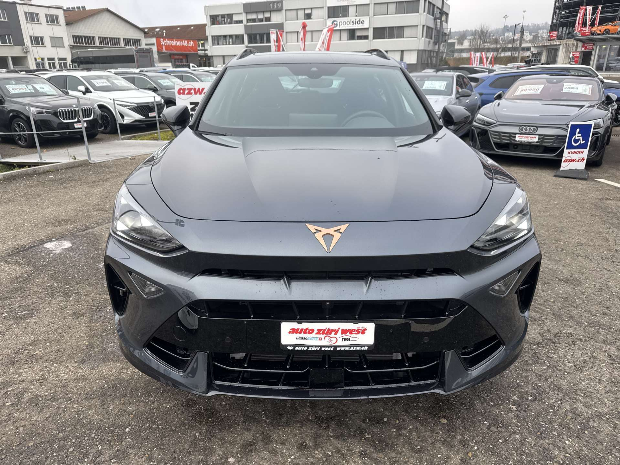 listing desktop thumbnail image 13