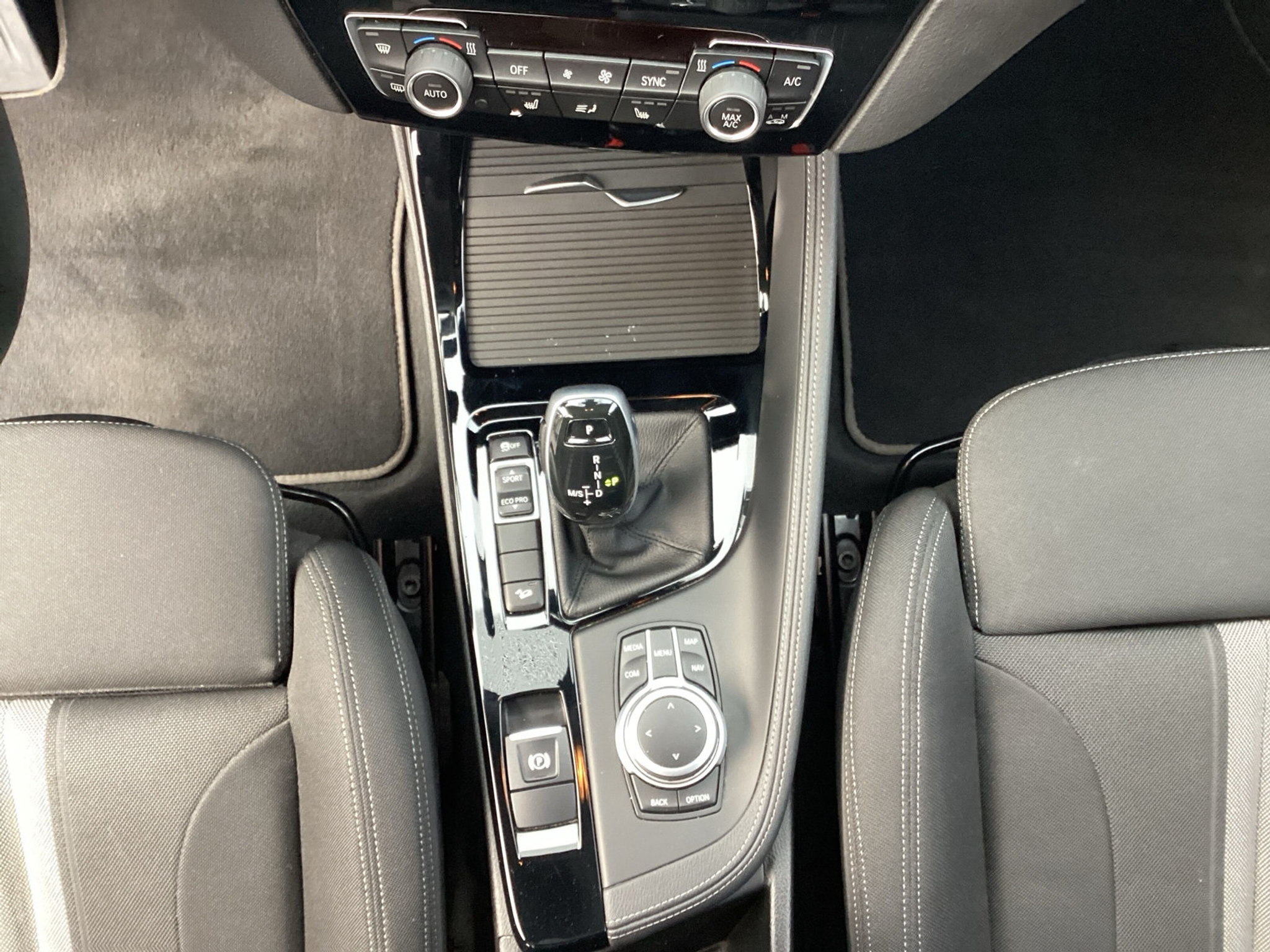 listing desktop thumbnail image 12