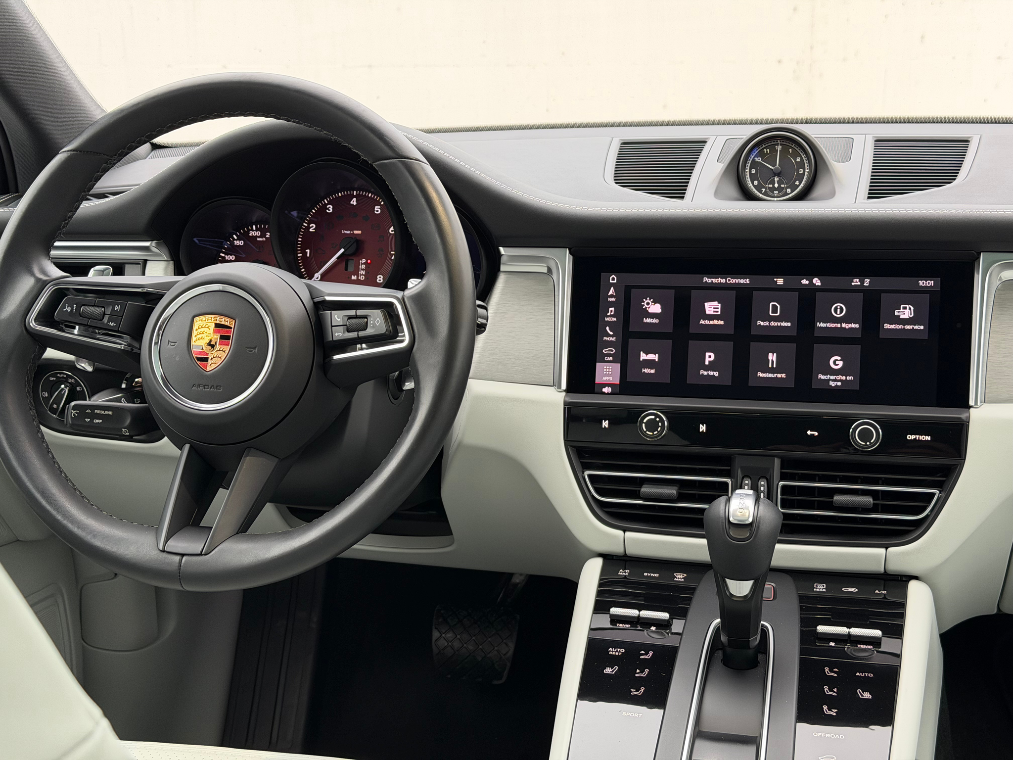 listing desktop thumbnail image 7