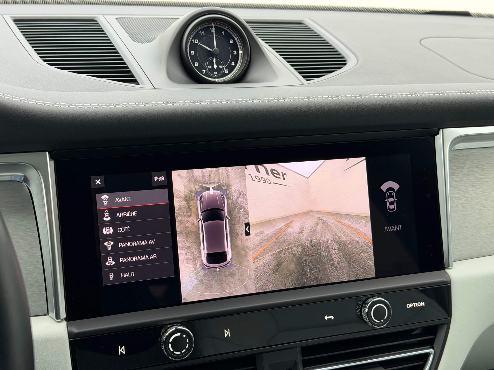 listing desktop thumbnail image 12