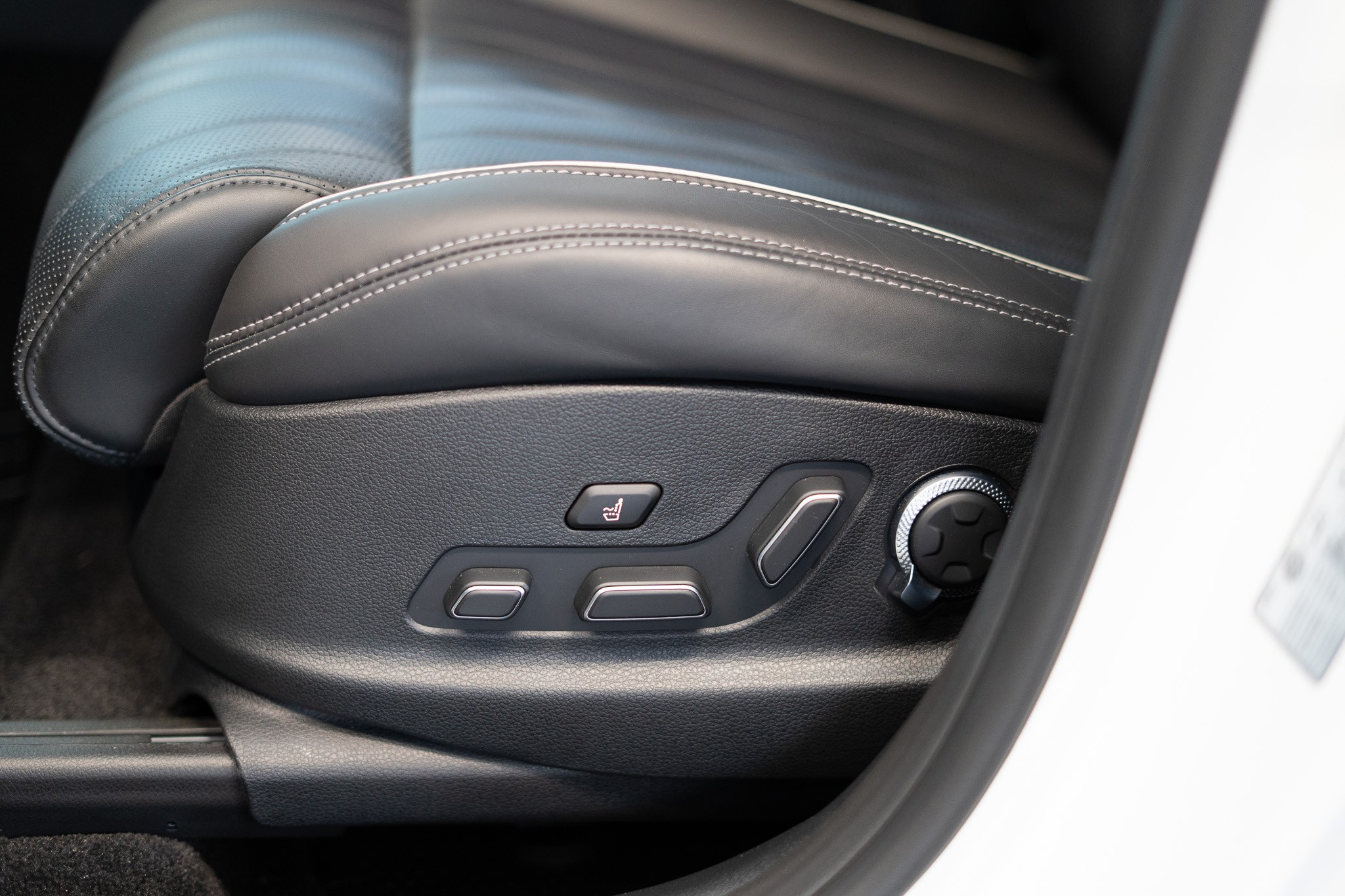 listing desktop thumbnail image 8