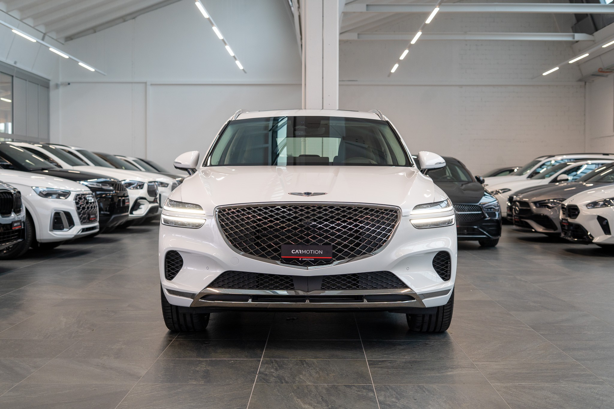 listing desktop thumbnail image 1