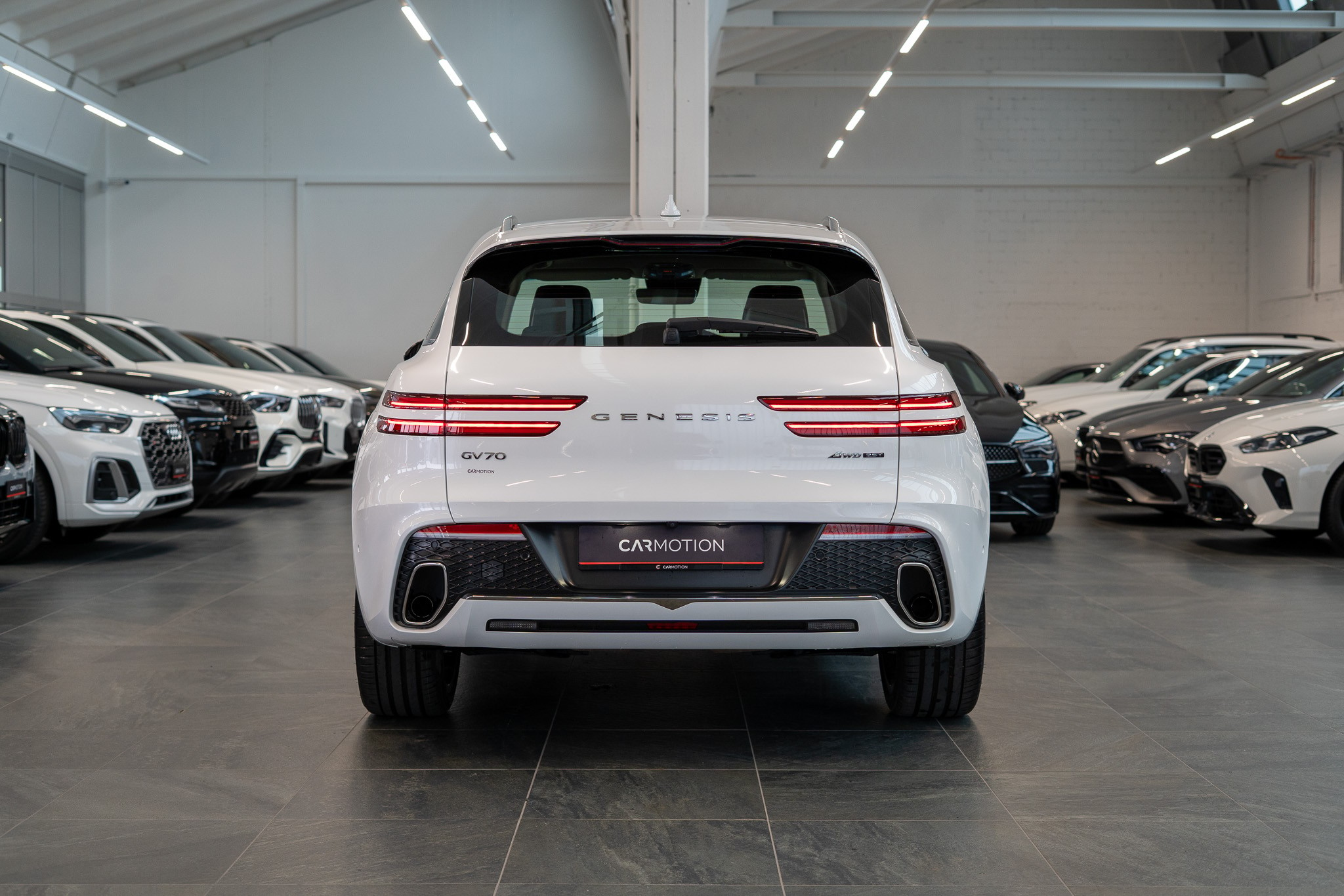 listing desktop thumbnail image 4