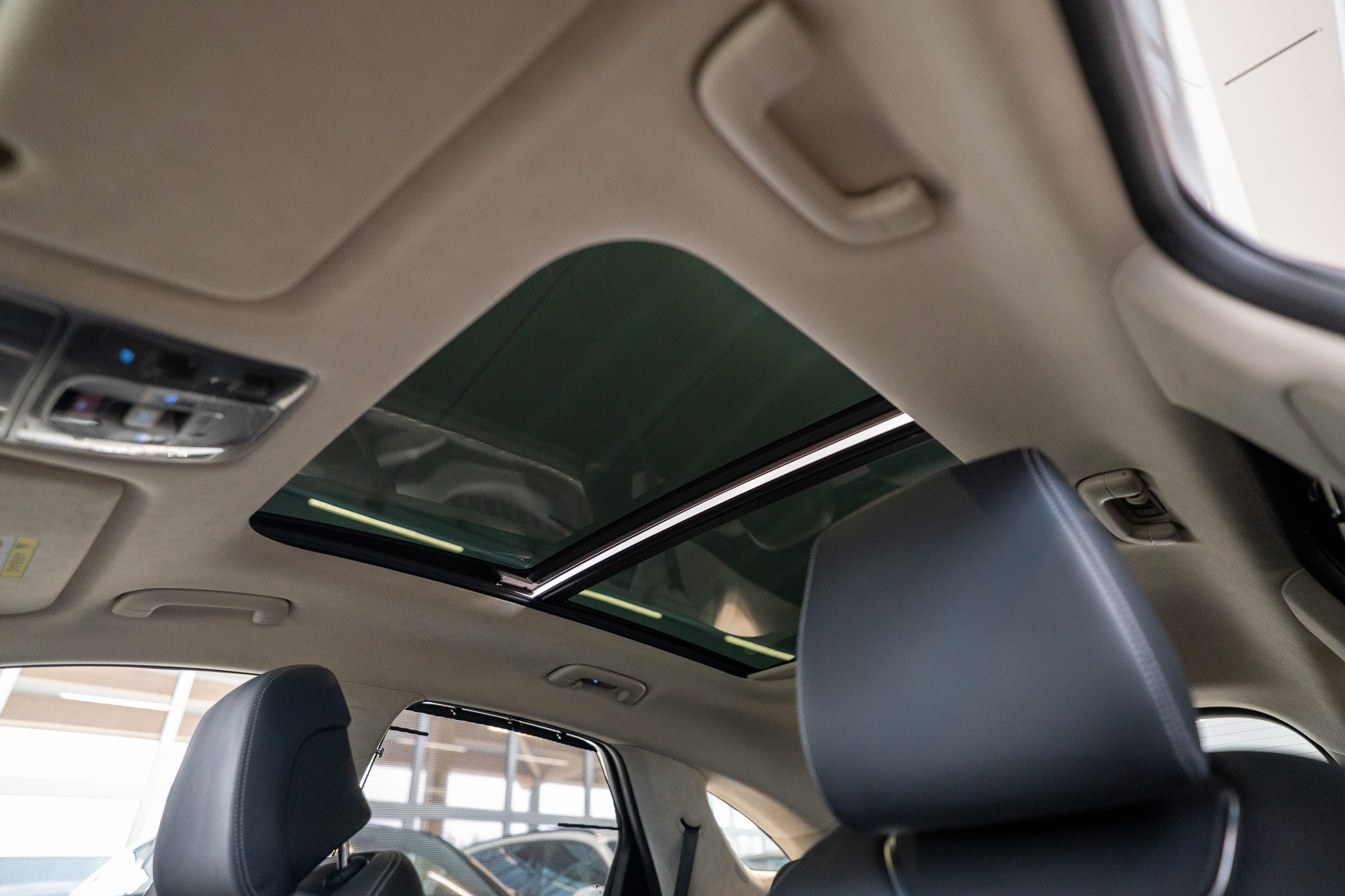 listing desktop thumbnail image 9