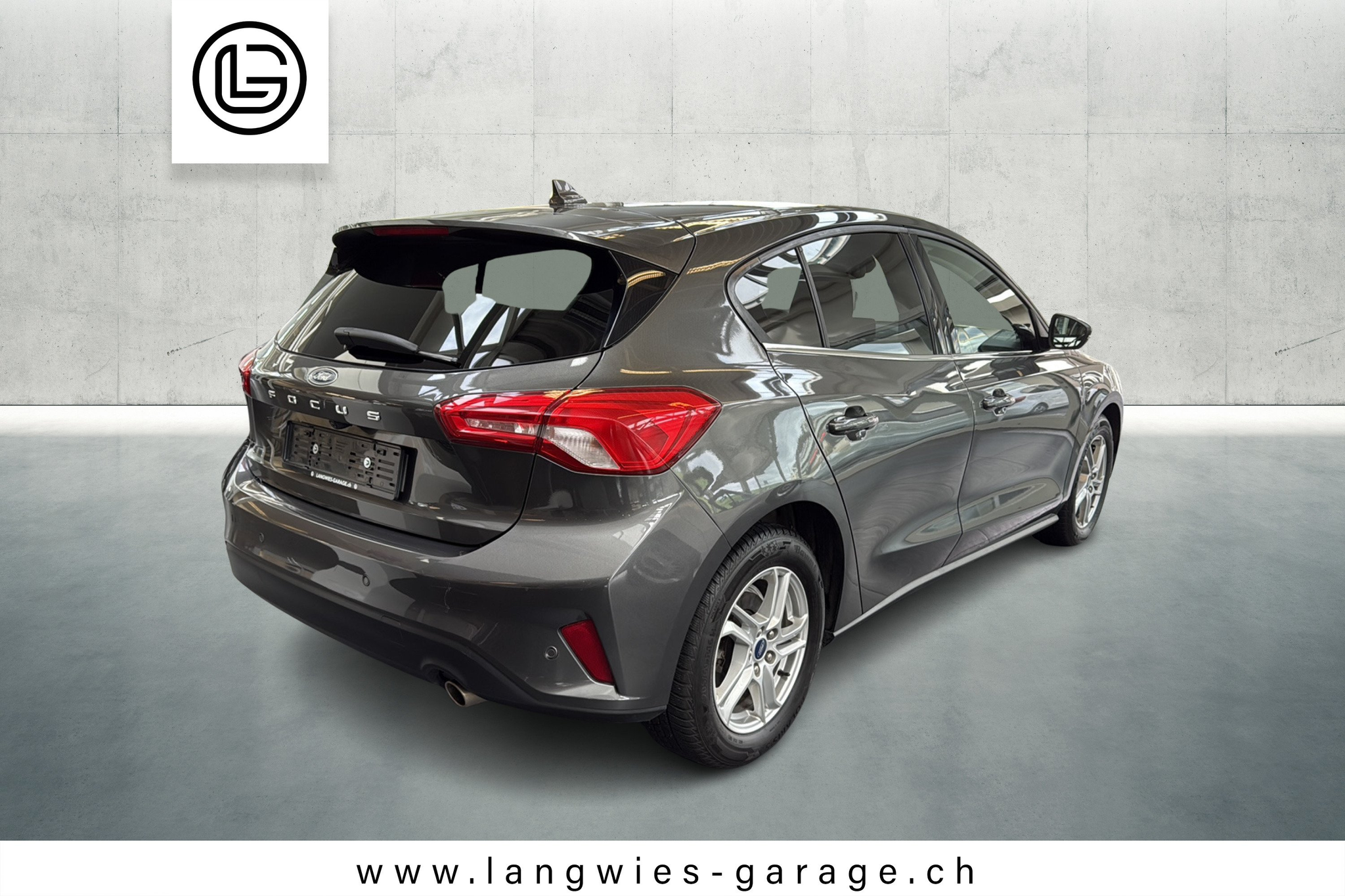 listing desktop thumbnail image 3