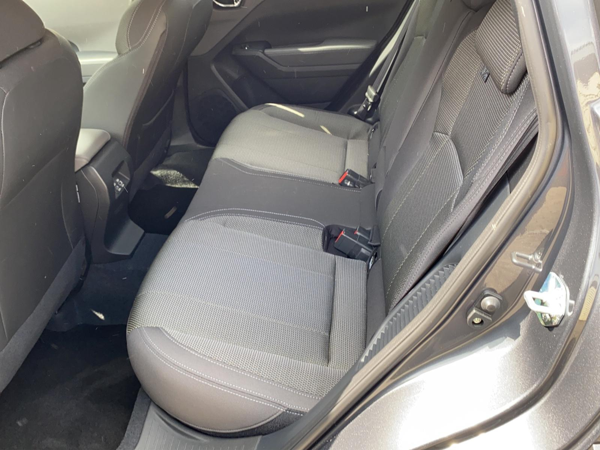 listing desktop thumbnail image 8